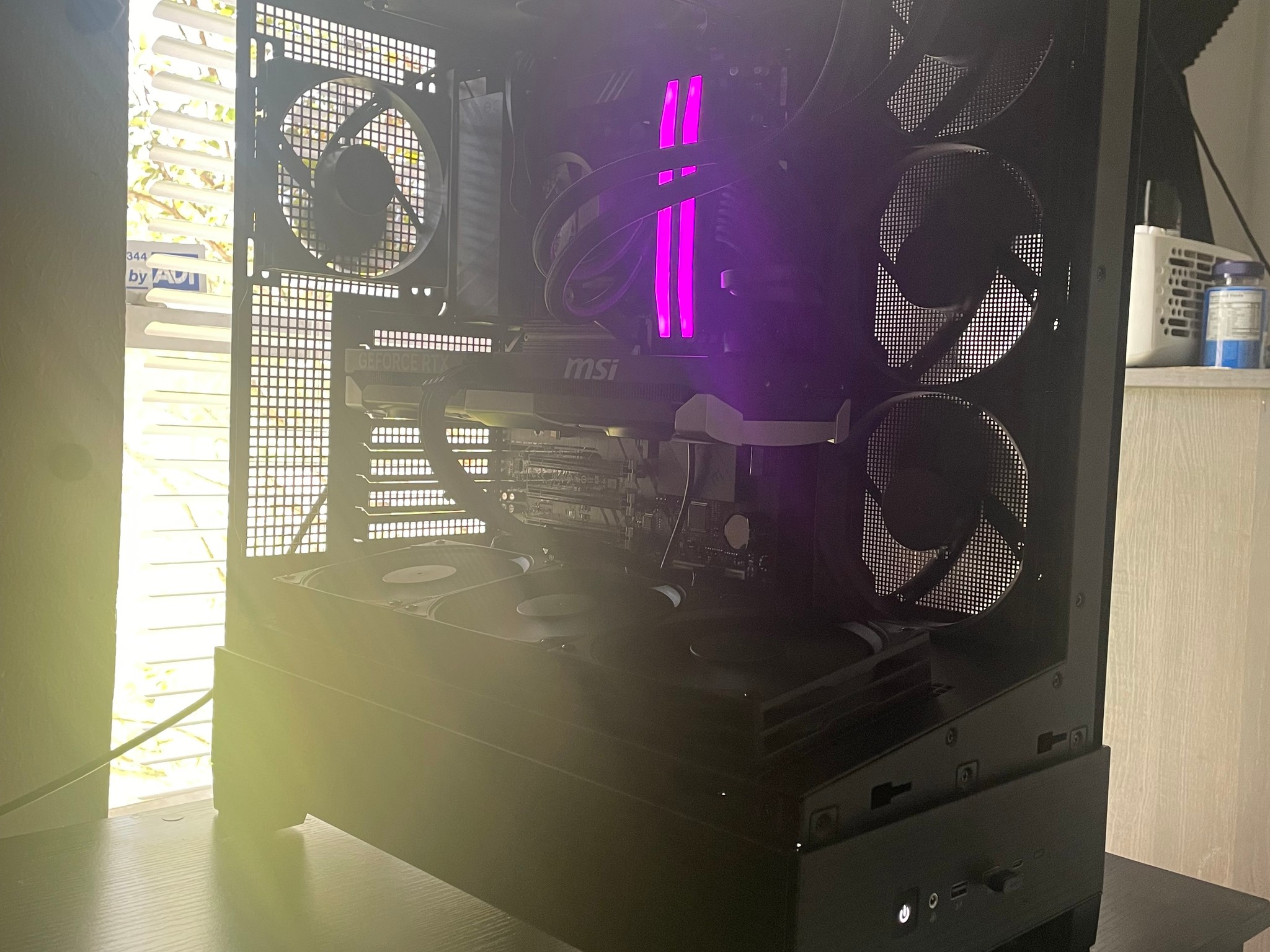 Insane Ryzen 5 8400f + RTX 5060 Gaming PC