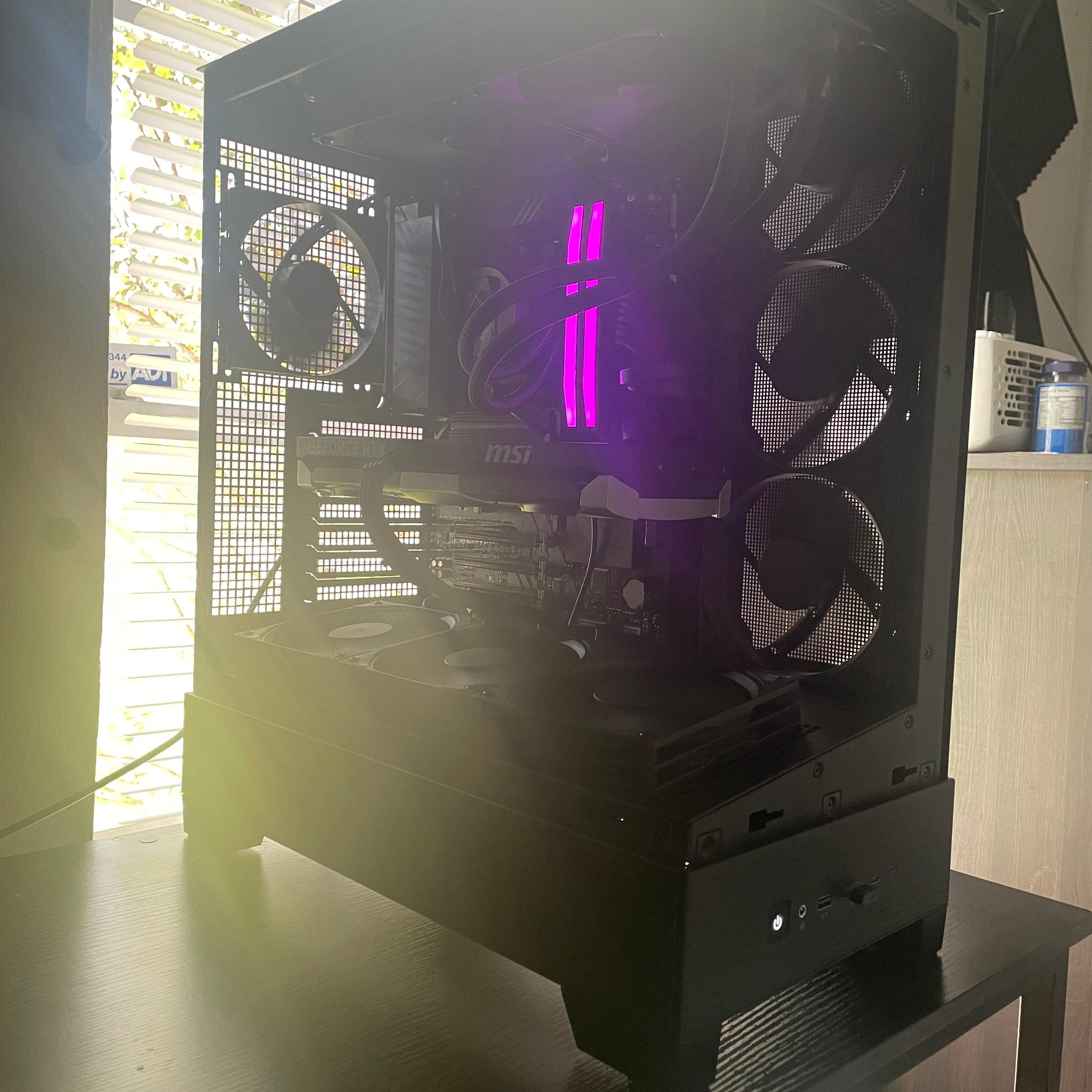 Insane Ryzen 5 8400f + RTX 5060 Gaming PC