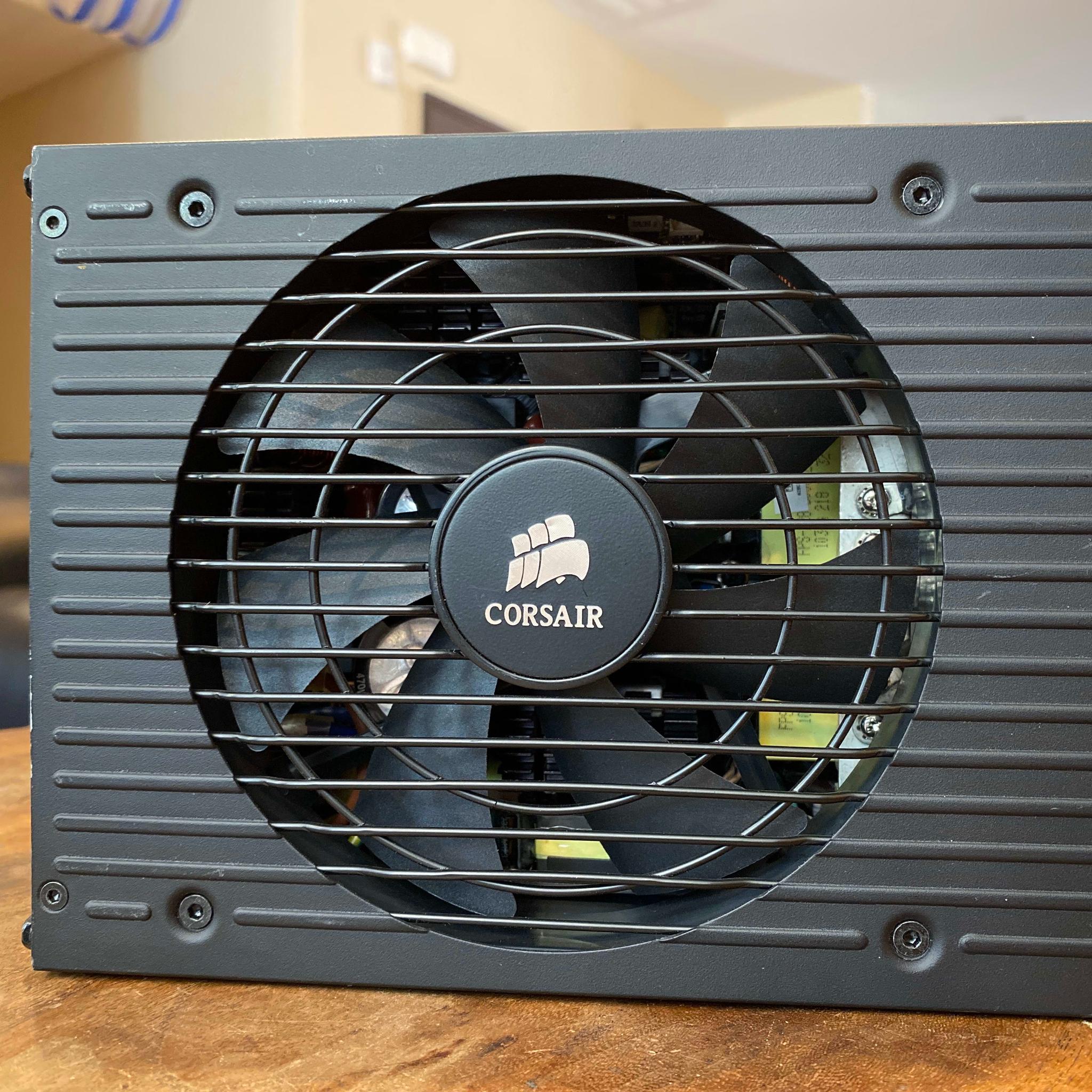 Corsair AX1200i 80+ Platinum | Custom-Sleeved Cables