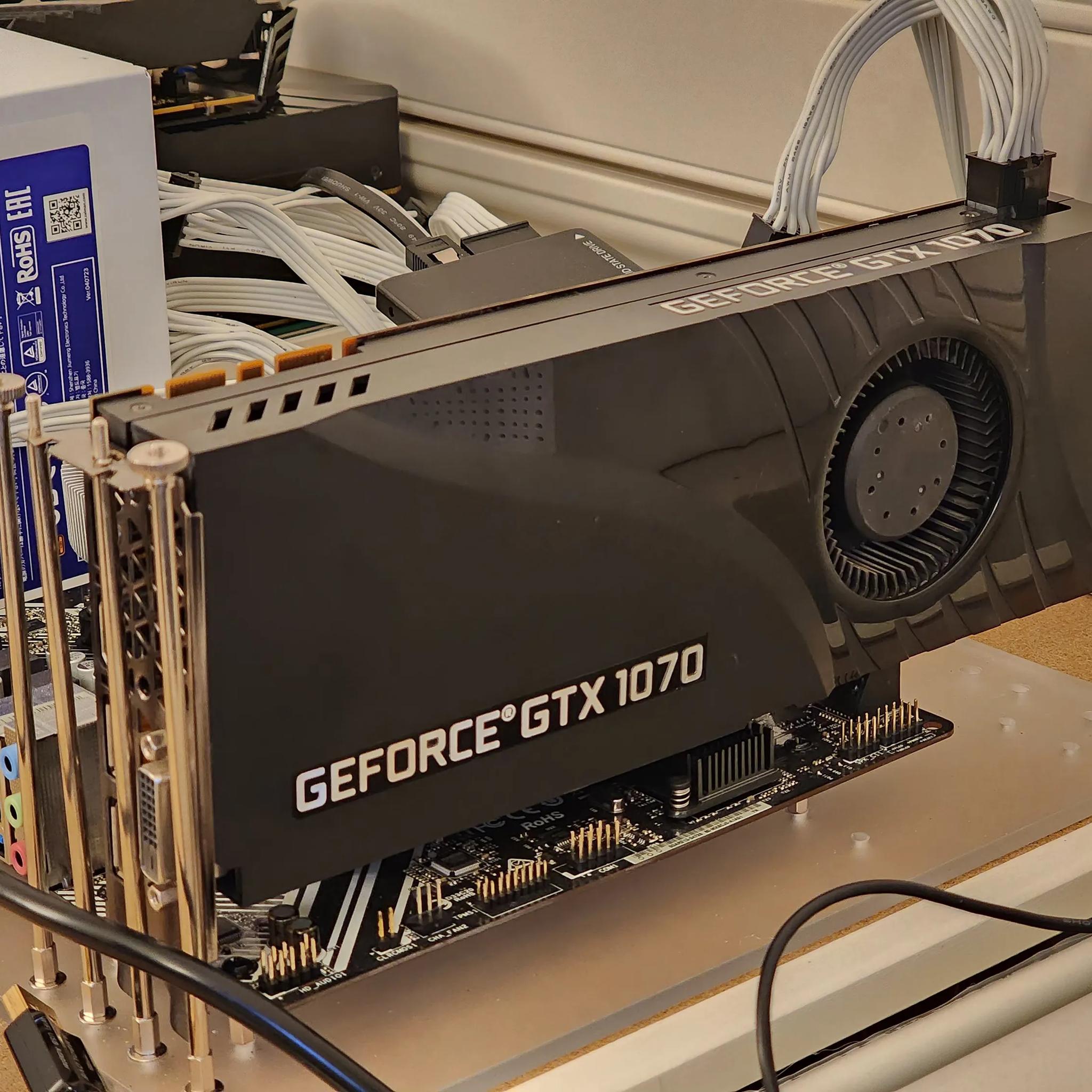 NVIDIA GeForce GTX 1070 8GB GDDR5 *Loud Fan
