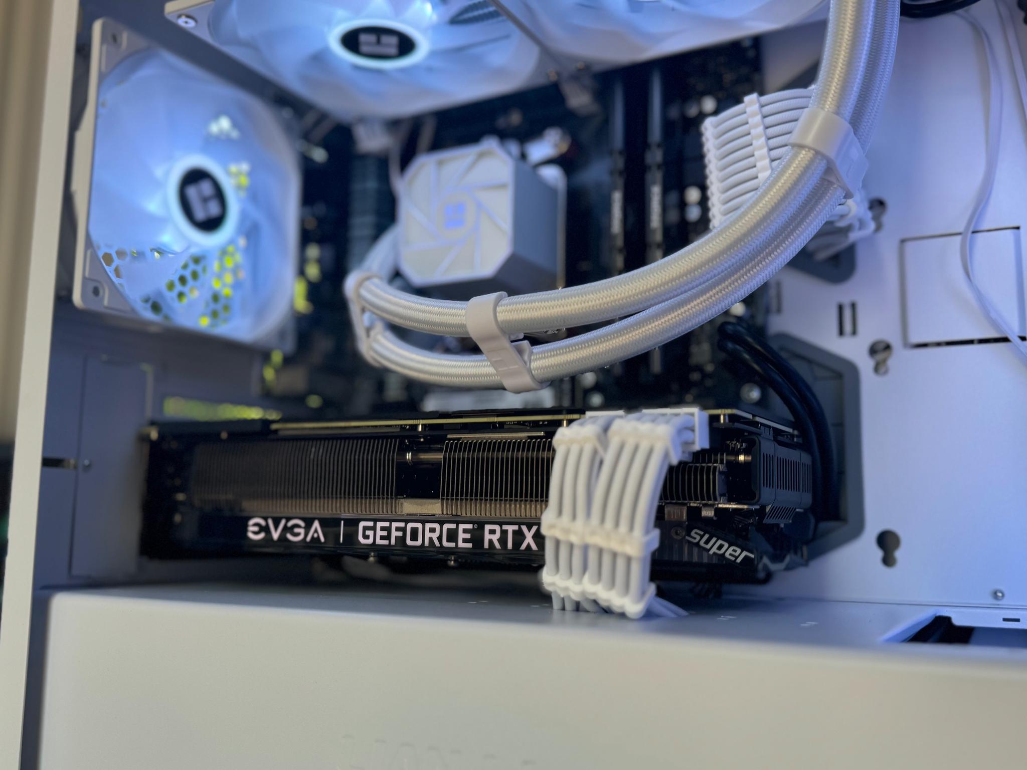 🧊🧊 RTX 2070 Super | Ryzen 5 3600X | 16GB DDR4 | 1TB SSD