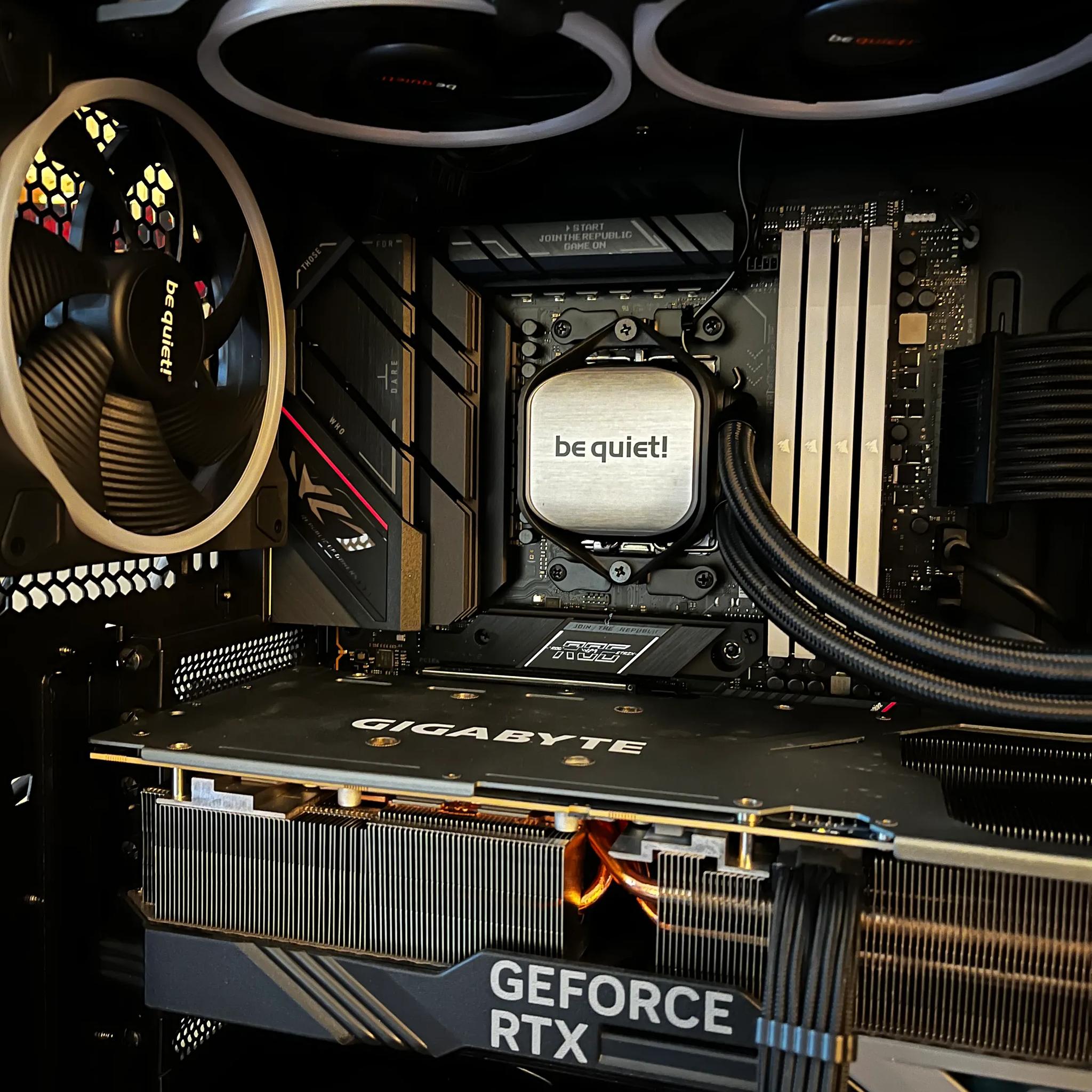 Dark Horse -  RTX 4080 | Ryzen 9 7900X | 64GB @6000 MT/s CL30 | 4TB storage| 1000W PSU 80% Platinum