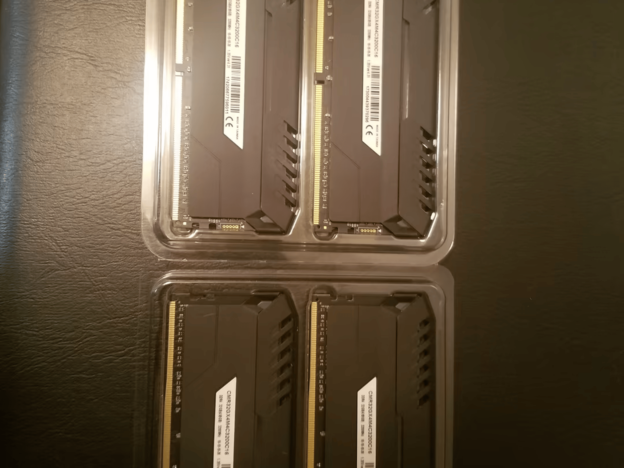 Corsair Vengeance 64 GB (8 x 8 GB) DDR4-3200 CL16 Memory