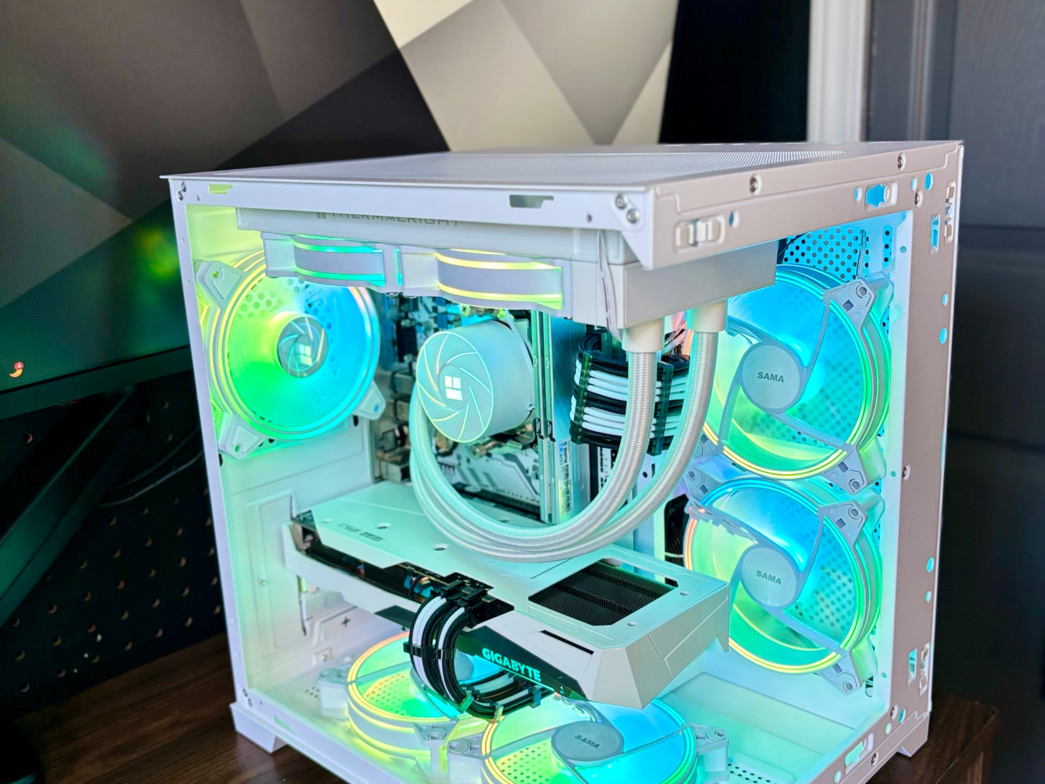 1440p & 1080p HYBRID \ Ryzen 5 \ 3060 Ti \ 16GB RAM \ WiFi