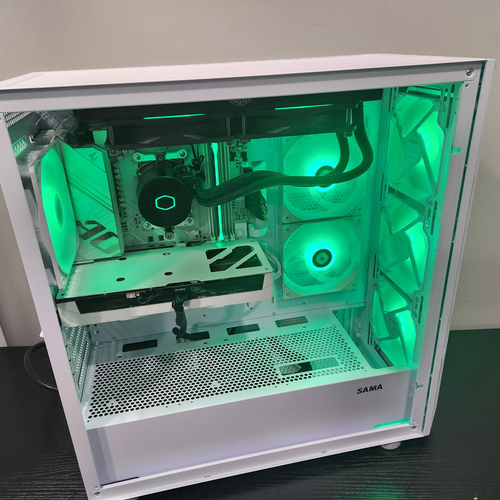 High end White gaming pc with CUSTOM RTX WHITE GPU!