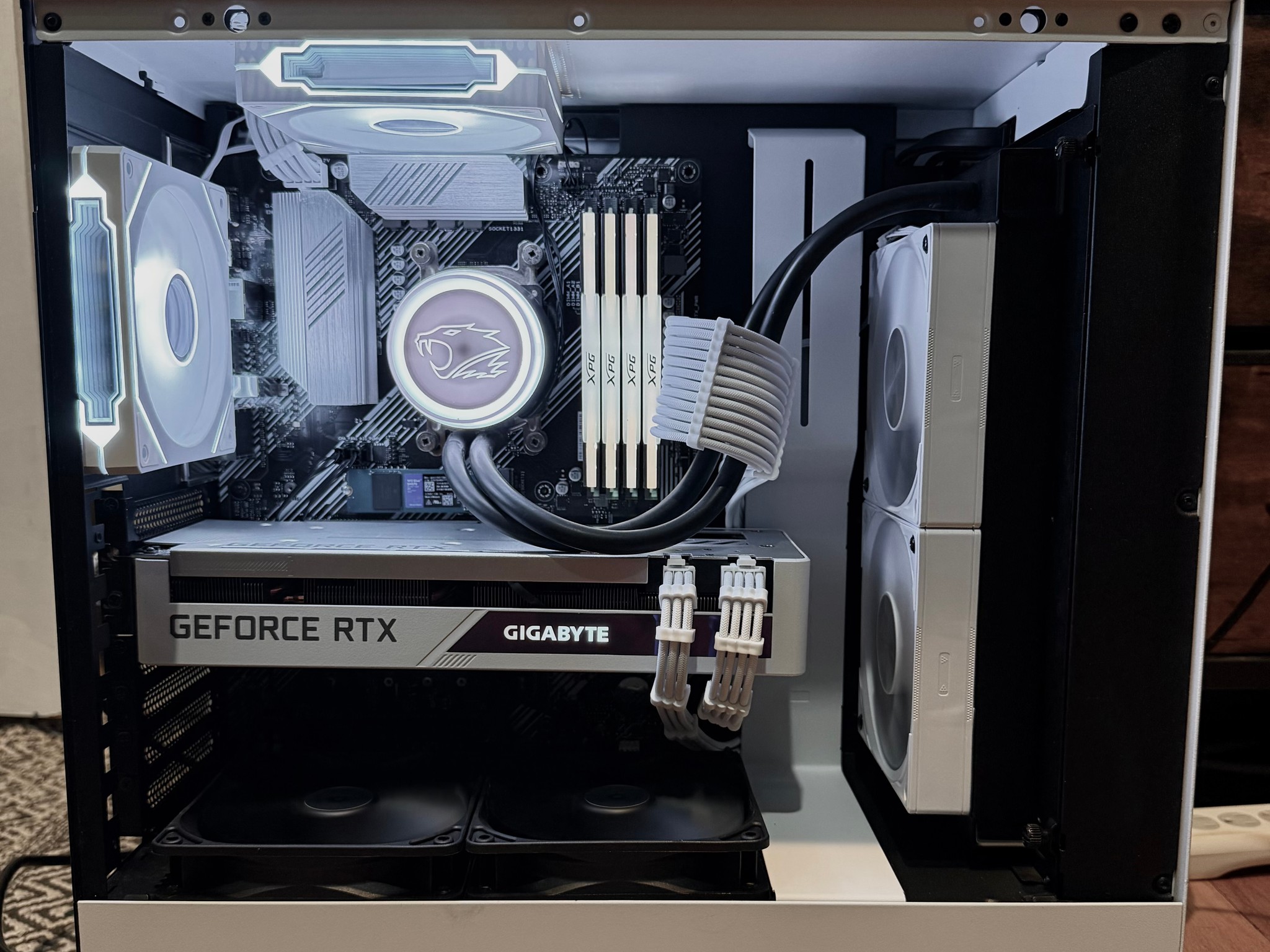 🚀WHITE RTX 3070 GAMING PC  Ryzen 7 5800X • 32GB RAM • 1TB NVMe SSD 🚀