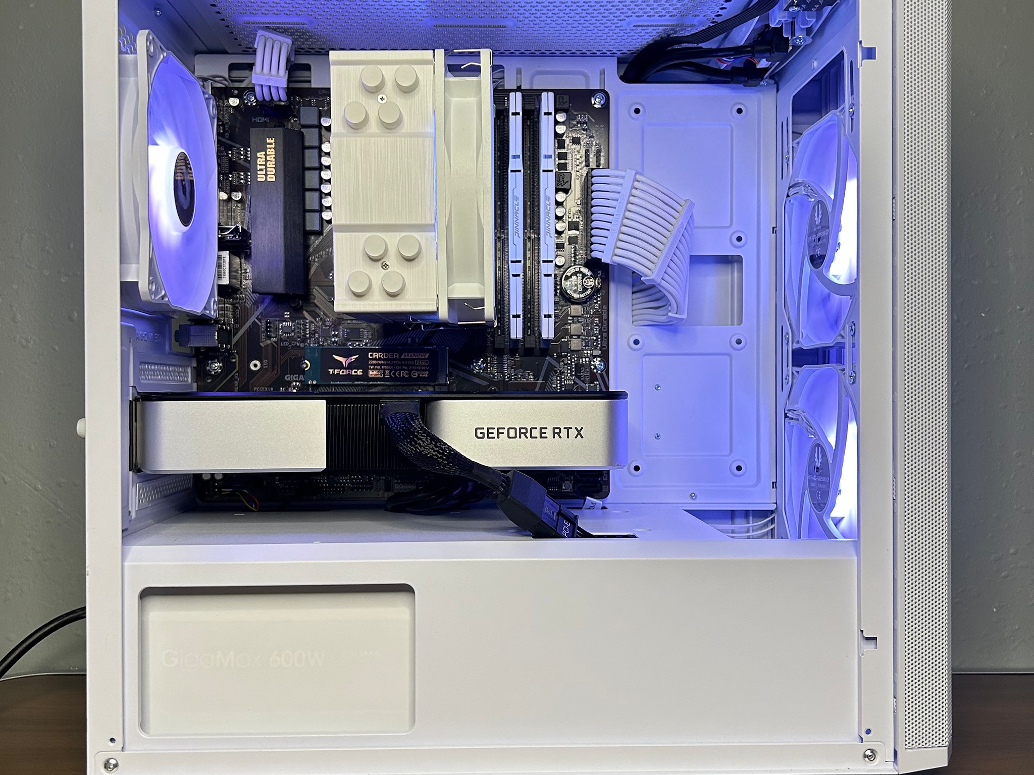 RTX 3060 TI | Ryzen 5 5600G | 1TB Gen4 NVME | 16GB 3200MHz