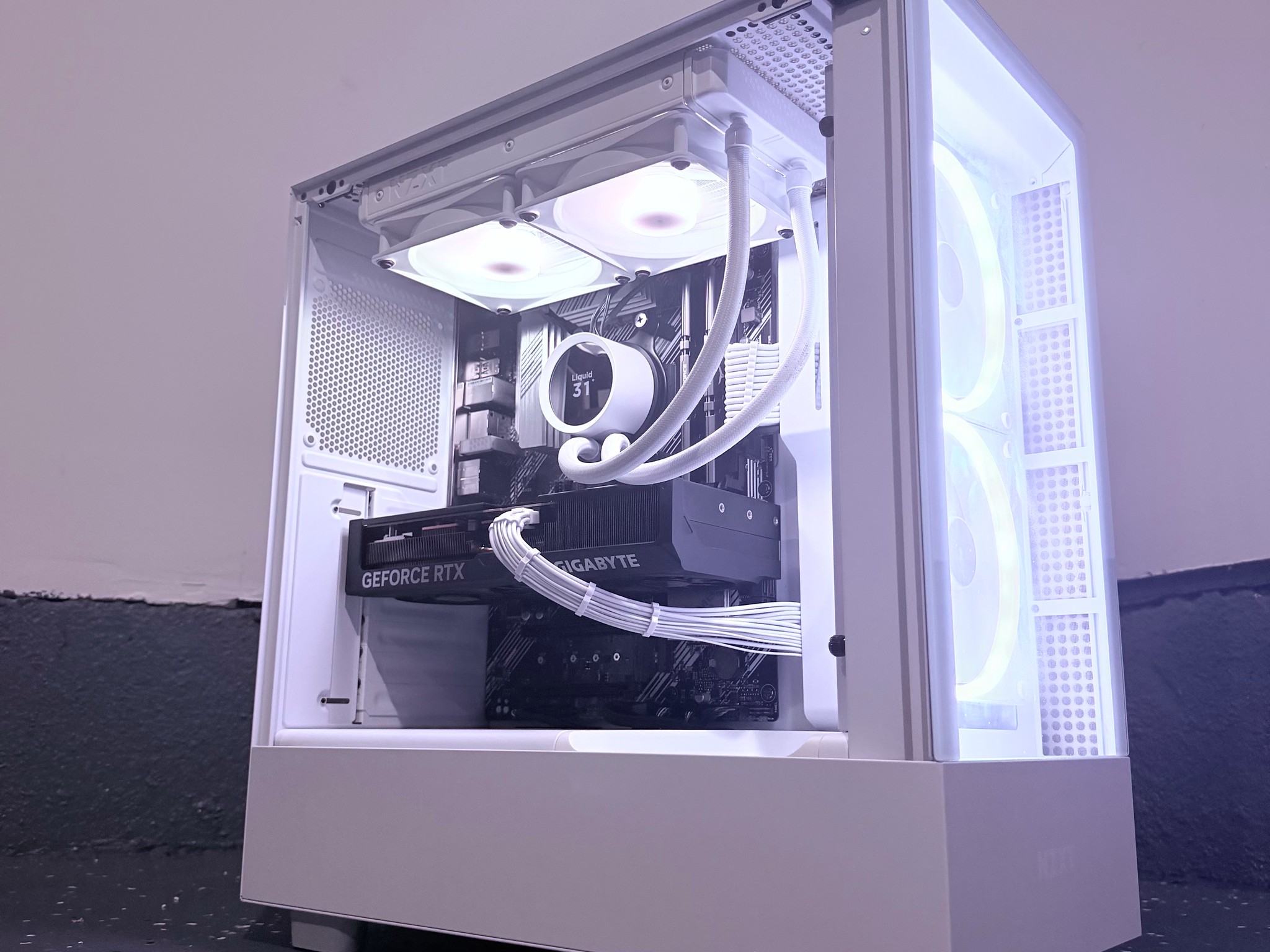 ⚪️"Celestial Frost"❄️| 4K Gaming | RTX 4070 Ti | Ryzen 9 5950X | 32 Ram | 1TB NVMe SSD