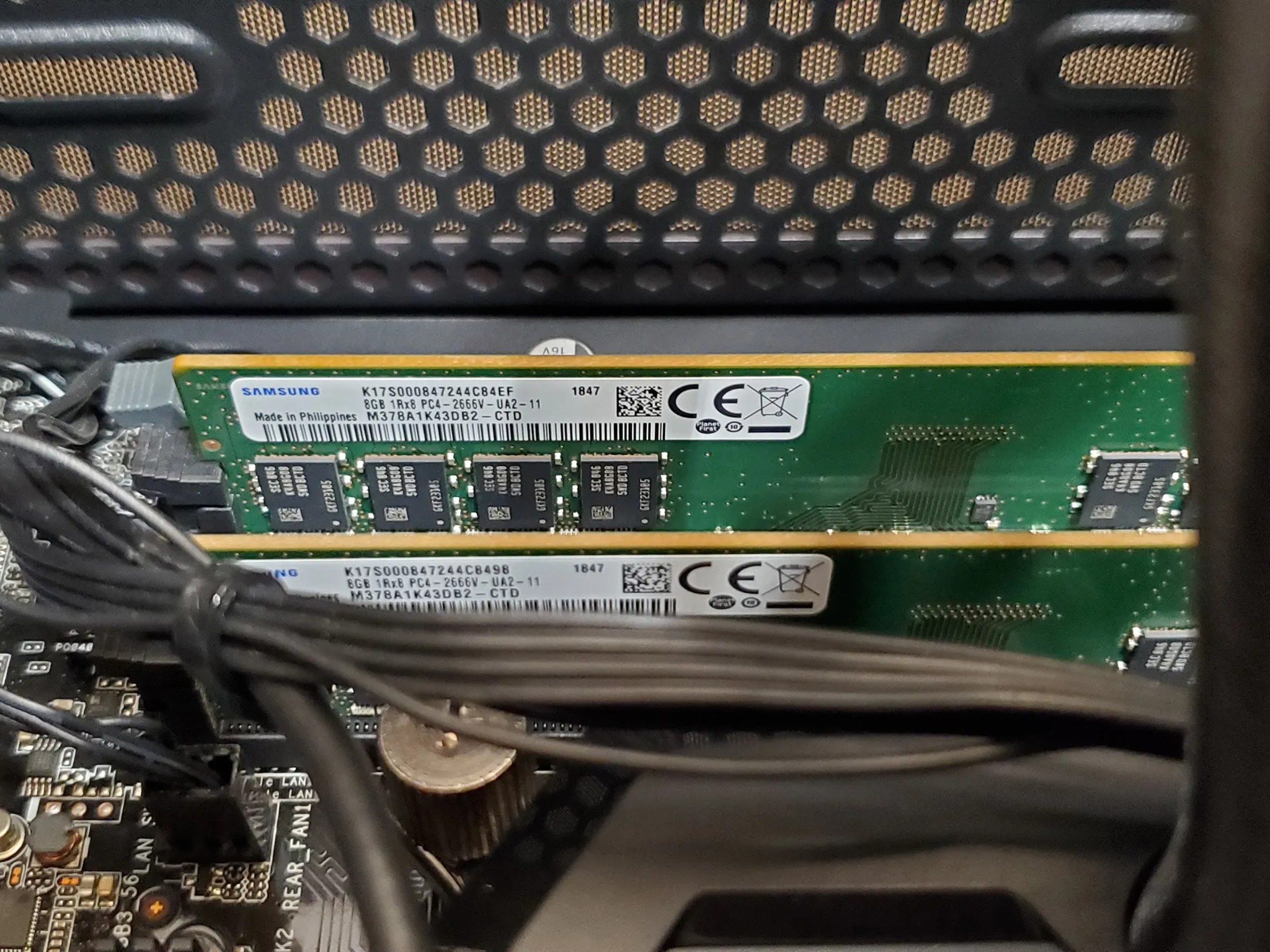 Custom PC Intel i7-8700K @3.7Ghz | AMD FirePro W5100 4GB | 16GB DDR4 RAM | 500GB NVME | Win11 ProSSD