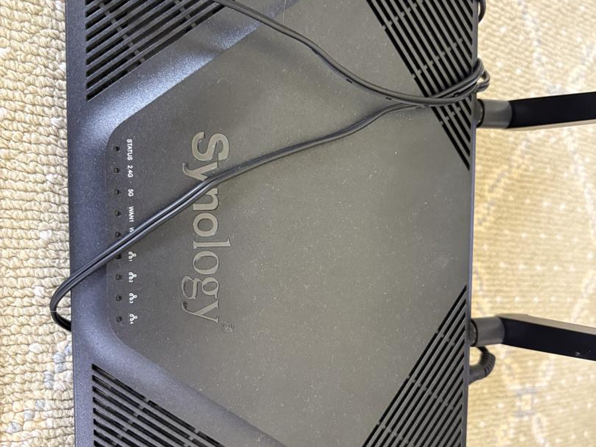 Synology RT2600ac & MR2200ac Mesh WiFi Routers