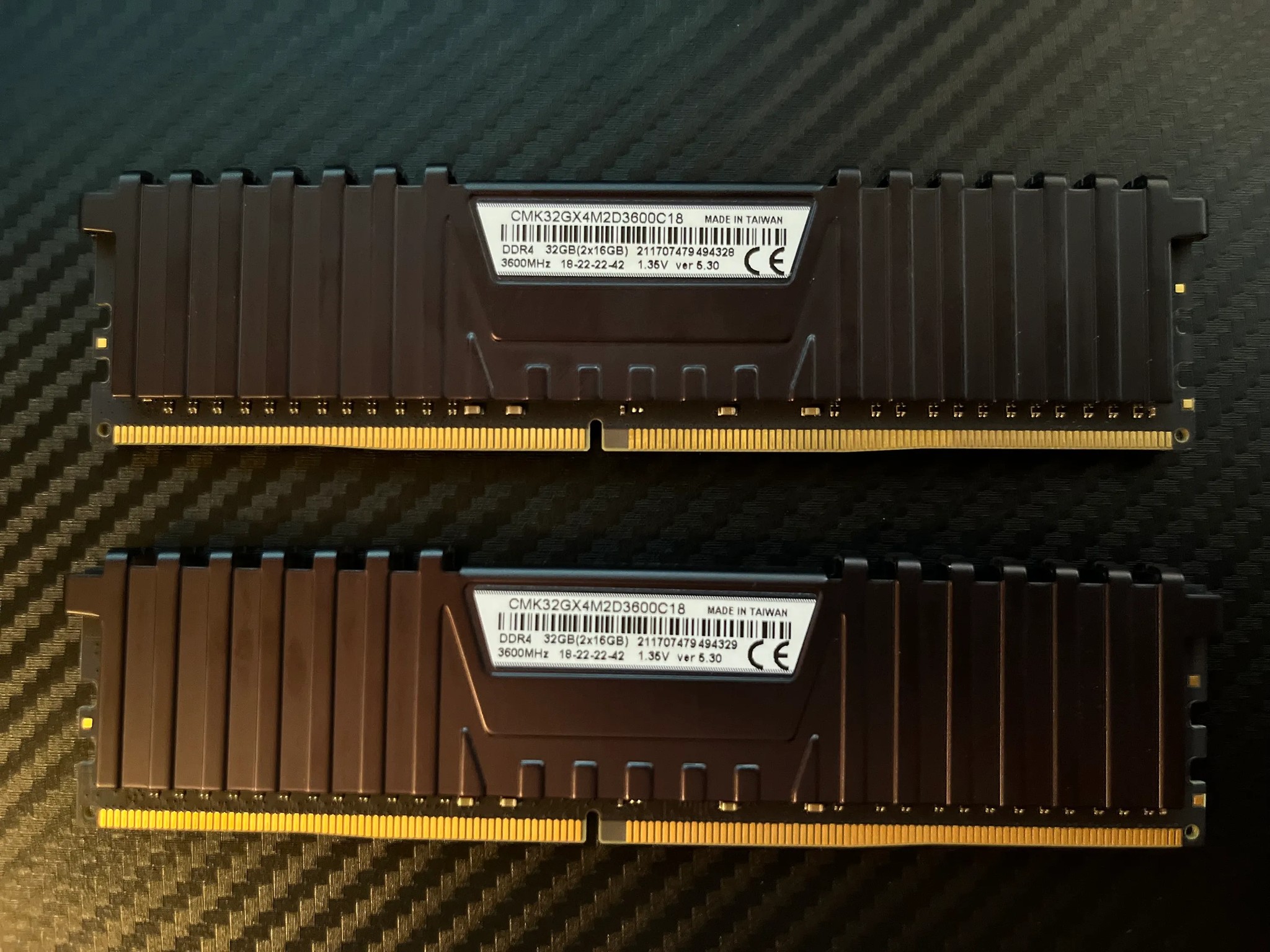 Corsair Vengeance LPX 32 GB (2 x 16 GB) DDR4-3600 CL18 Memory