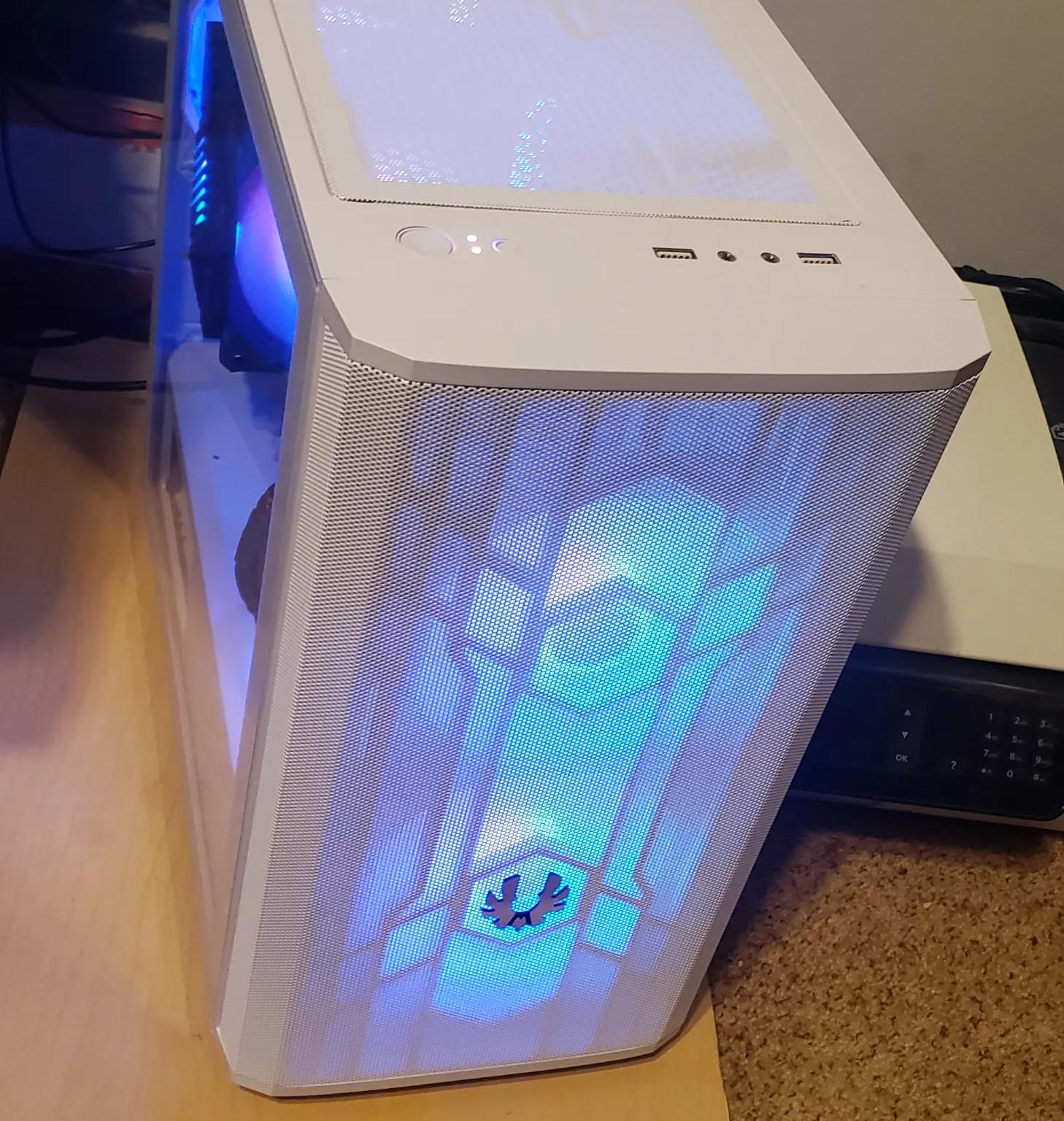 Xeon CPU RX6600 Windows 11 Gaming PC
