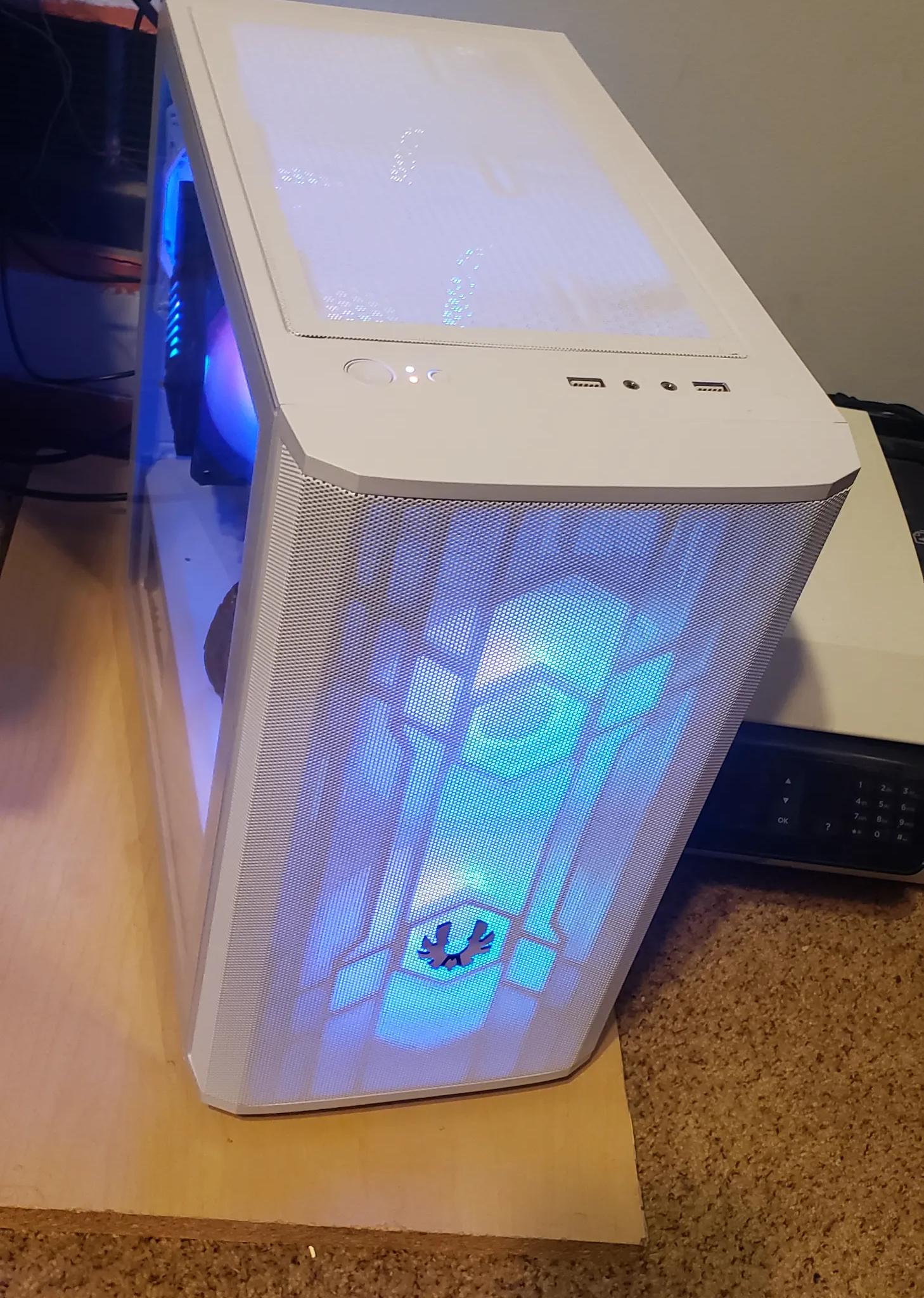 Xeon CPU RX6600 Windows 11 Gaming PC