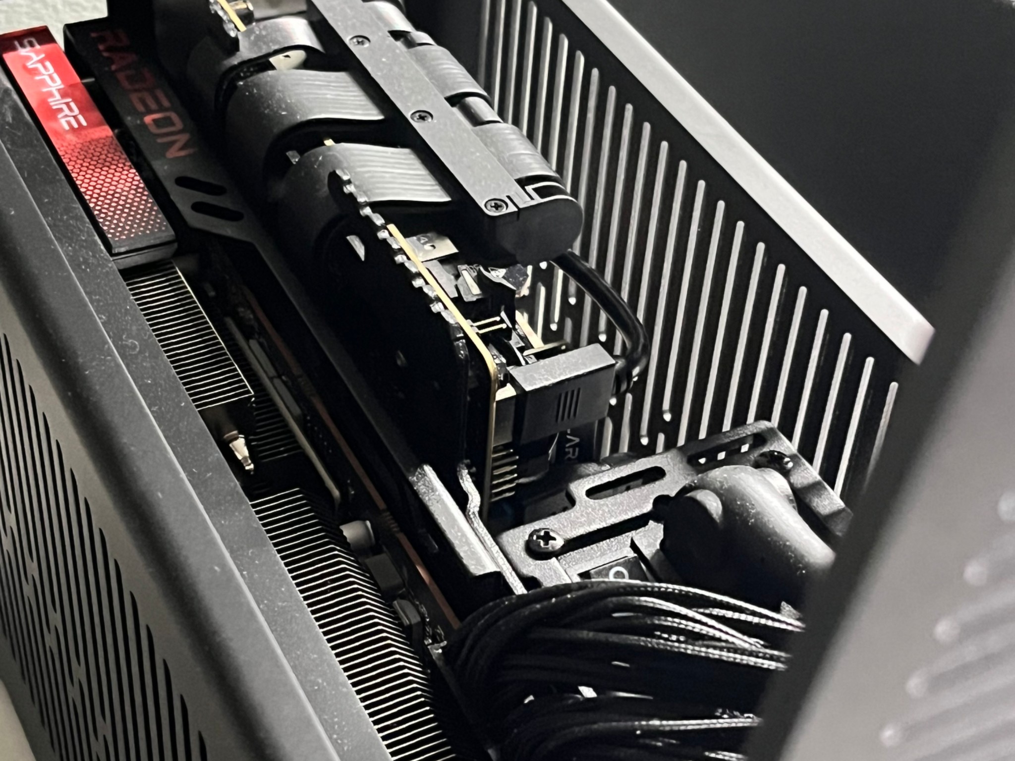 AMD Ryzen 7 7800 X3D, Radeon 7800XT Fractal Terra Mini-ITX Gaming rig