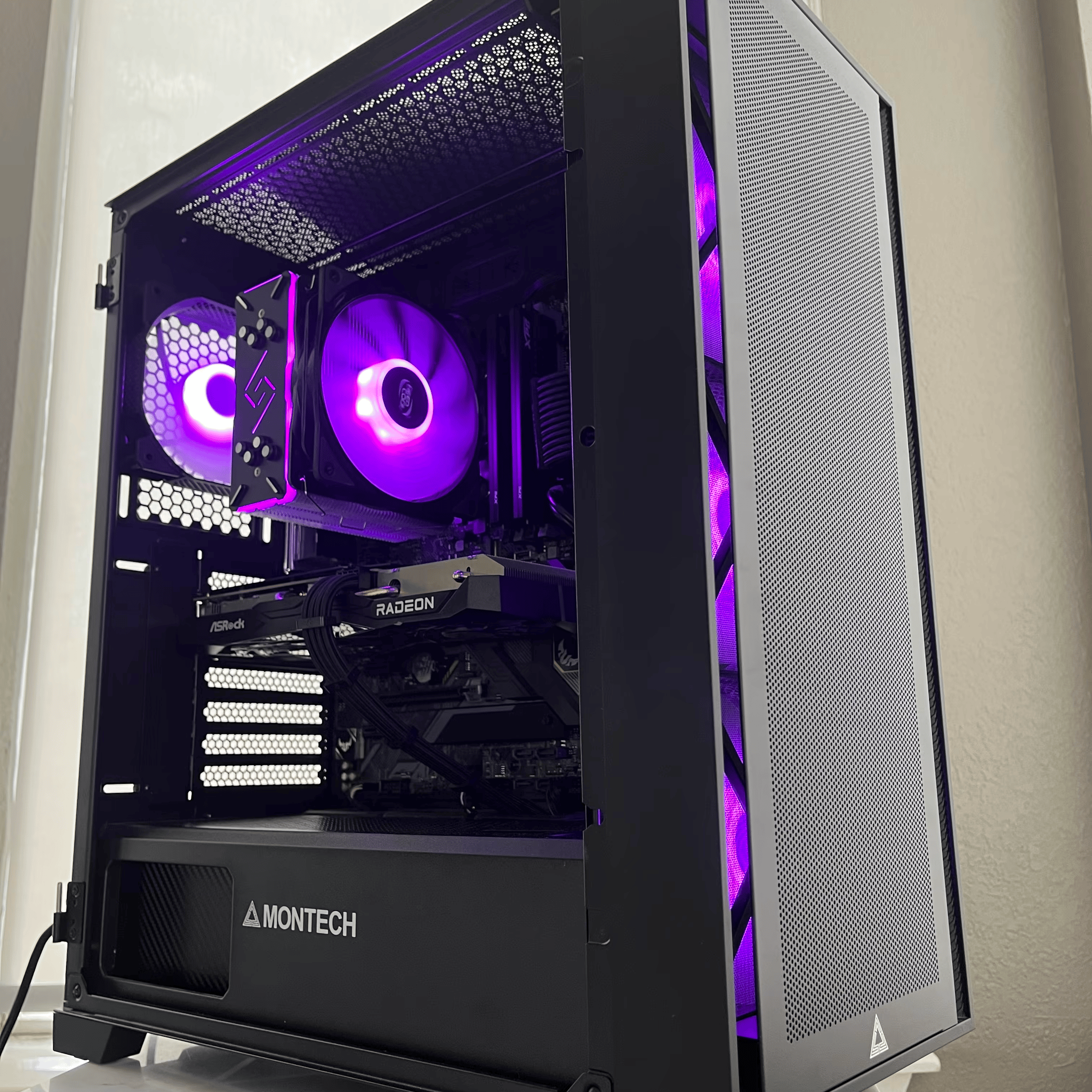 Blackout🥷| i5-10400, Rx 6600 Gaming PC