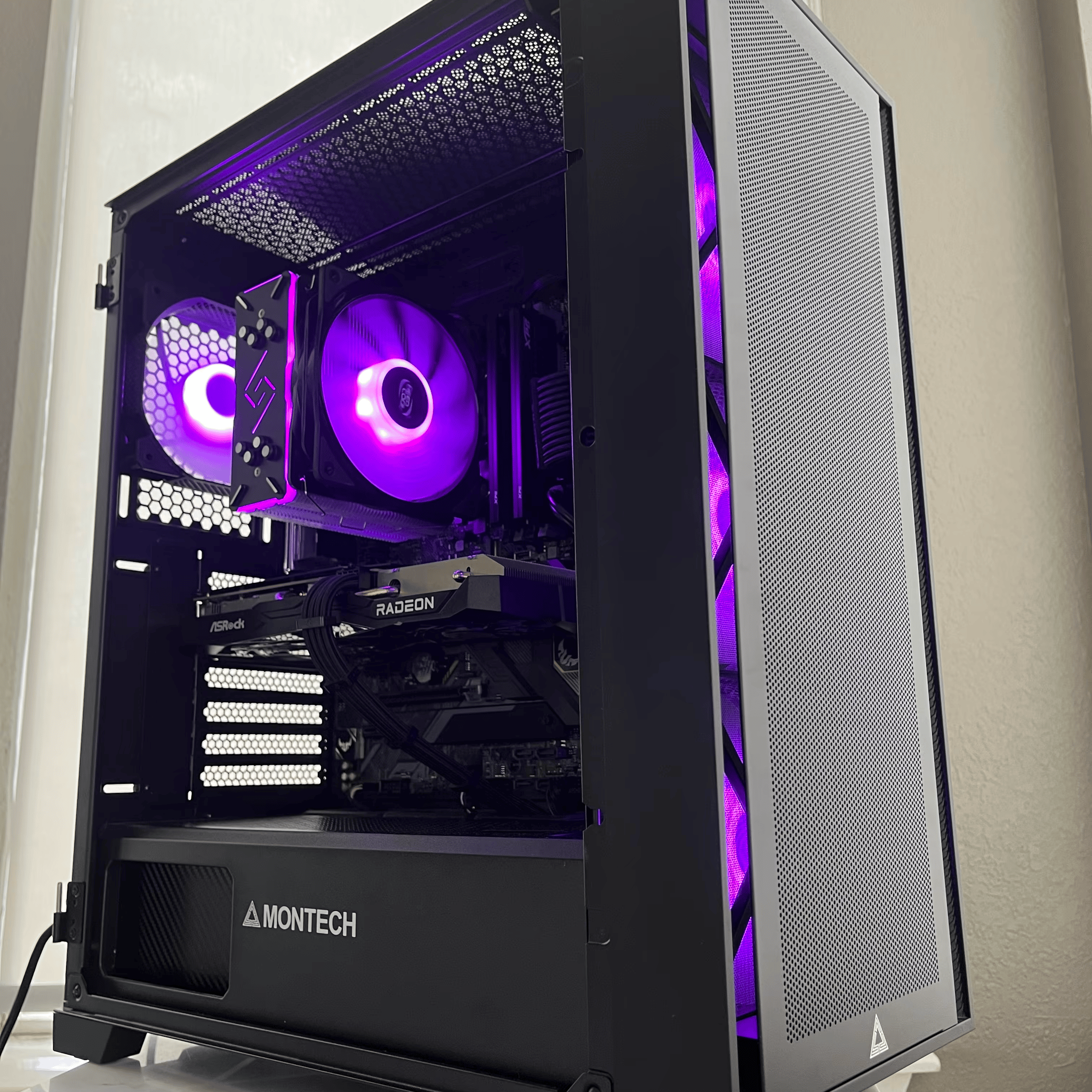 Blackout🥷| i5-10400, Rx 6600 Gaming PC
