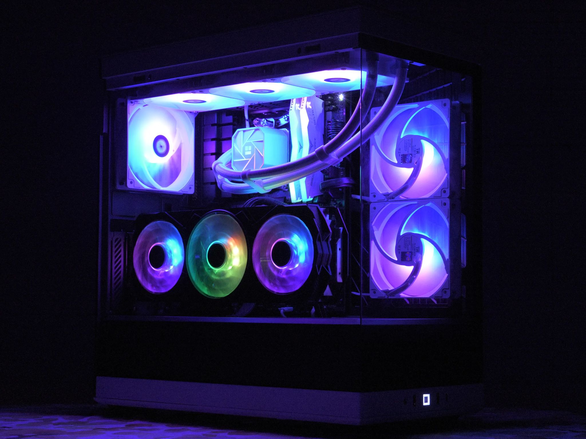 ⚫⚪Stormtrooper⚪⚫ AMD Ryzen 9 7900X | RTX 4070ti Super 16GB | 32GB DDR5 | 2TB Gen4 nVME RGB Gaming PC