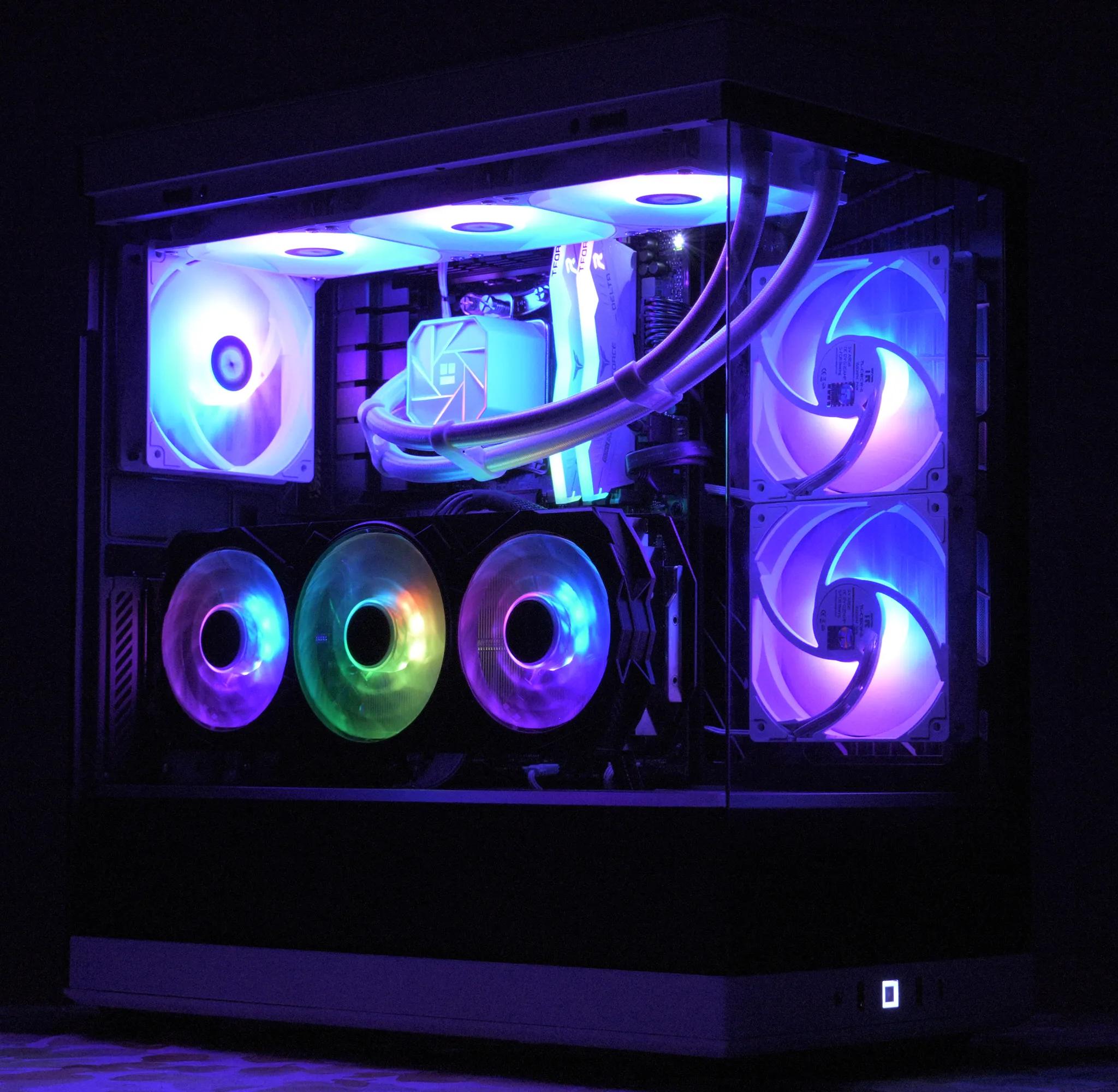 ⚫⚪Stormtrooper⚪⚫ AMD Ryzen 9 7900X | RTX 4070ti Super 16GB | 32GB DDR5 | 2TB Gen4 nVME RGB Gaming PC