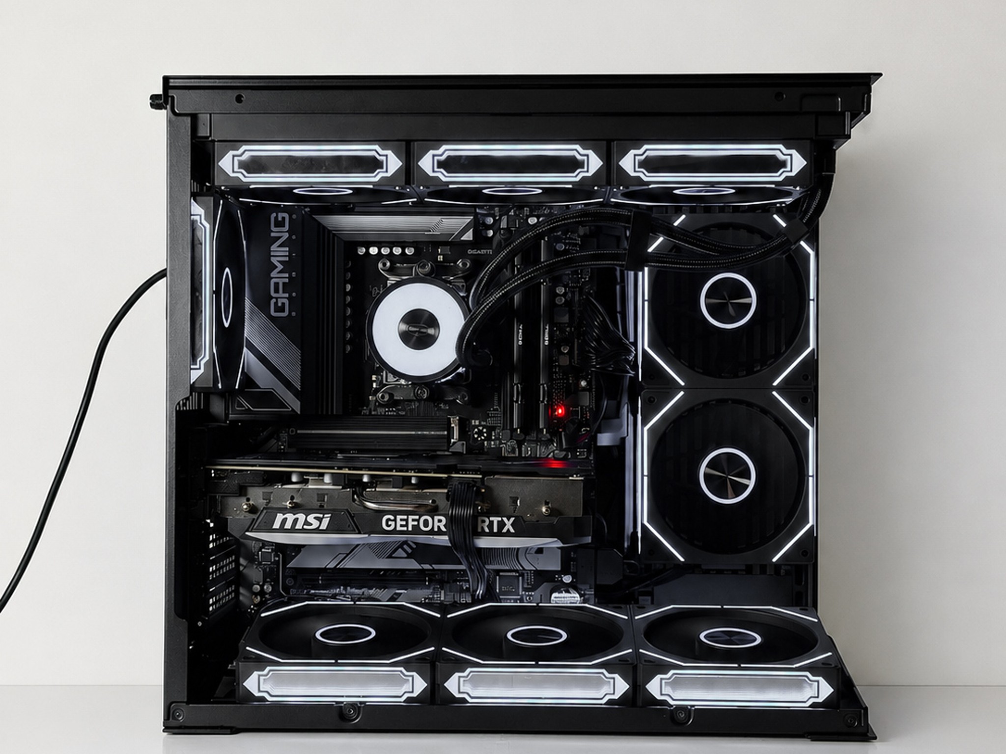 🐼👑King Panda V2|RTX 4070ti Ryzen 7 9700x 32gb ddr5 1tb👑🐼