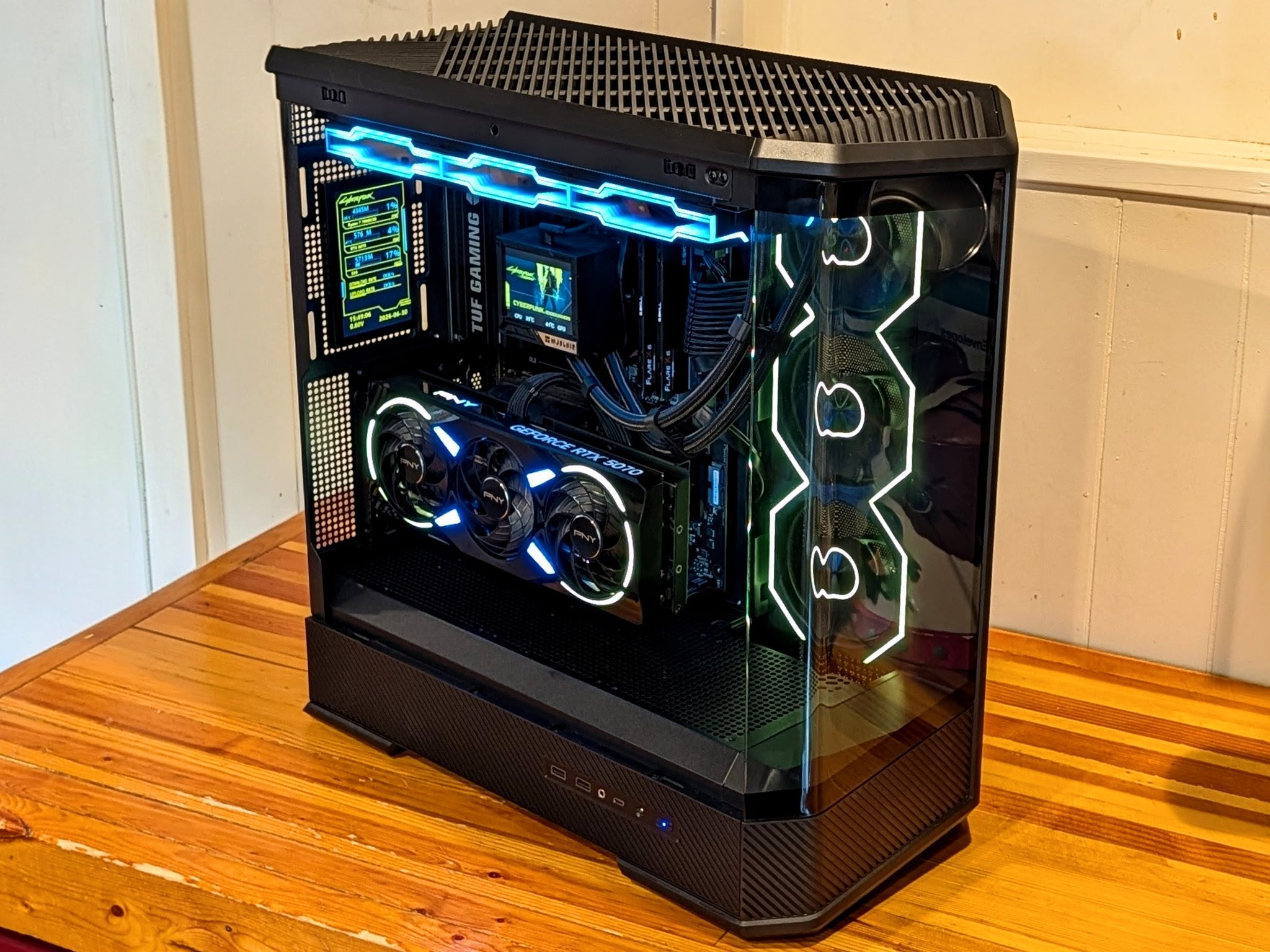 💙 The 2077 💛 Ryzen 7 7800X3D + RTX 5070 + 32gb + 2TB ssd | Premium Dual LCD Build