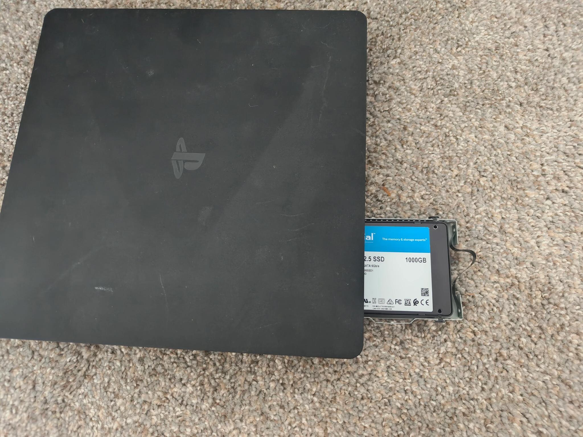 PS4 Slim: Modded for speed and cooling