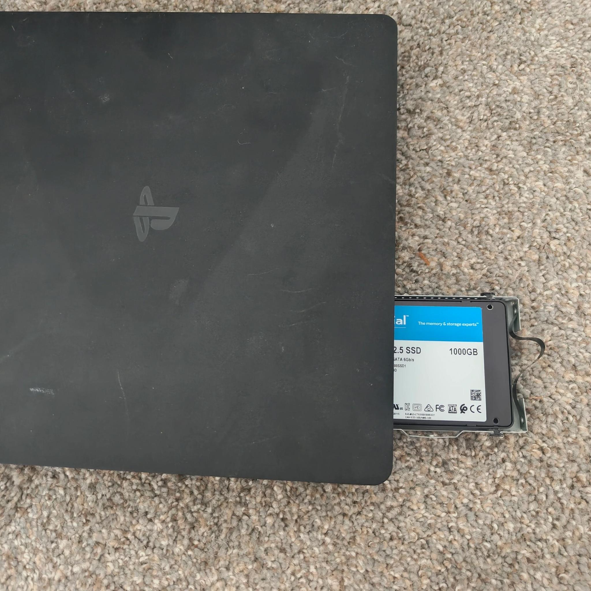 PS4 Slim: Modded for speed and cooling