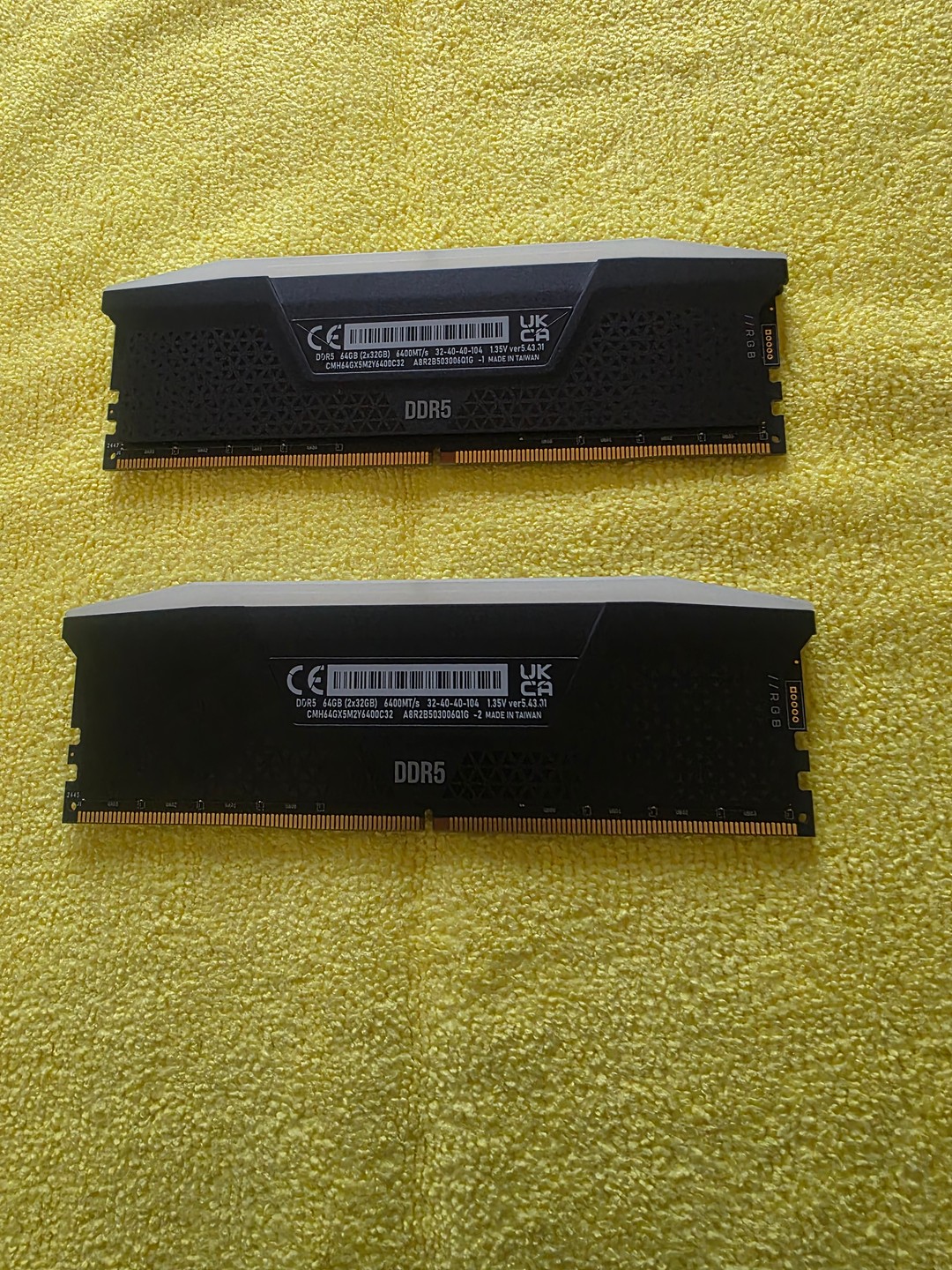 vengeance 64gb 6400mt ddr5 BLACK WITH RGB | Jawa