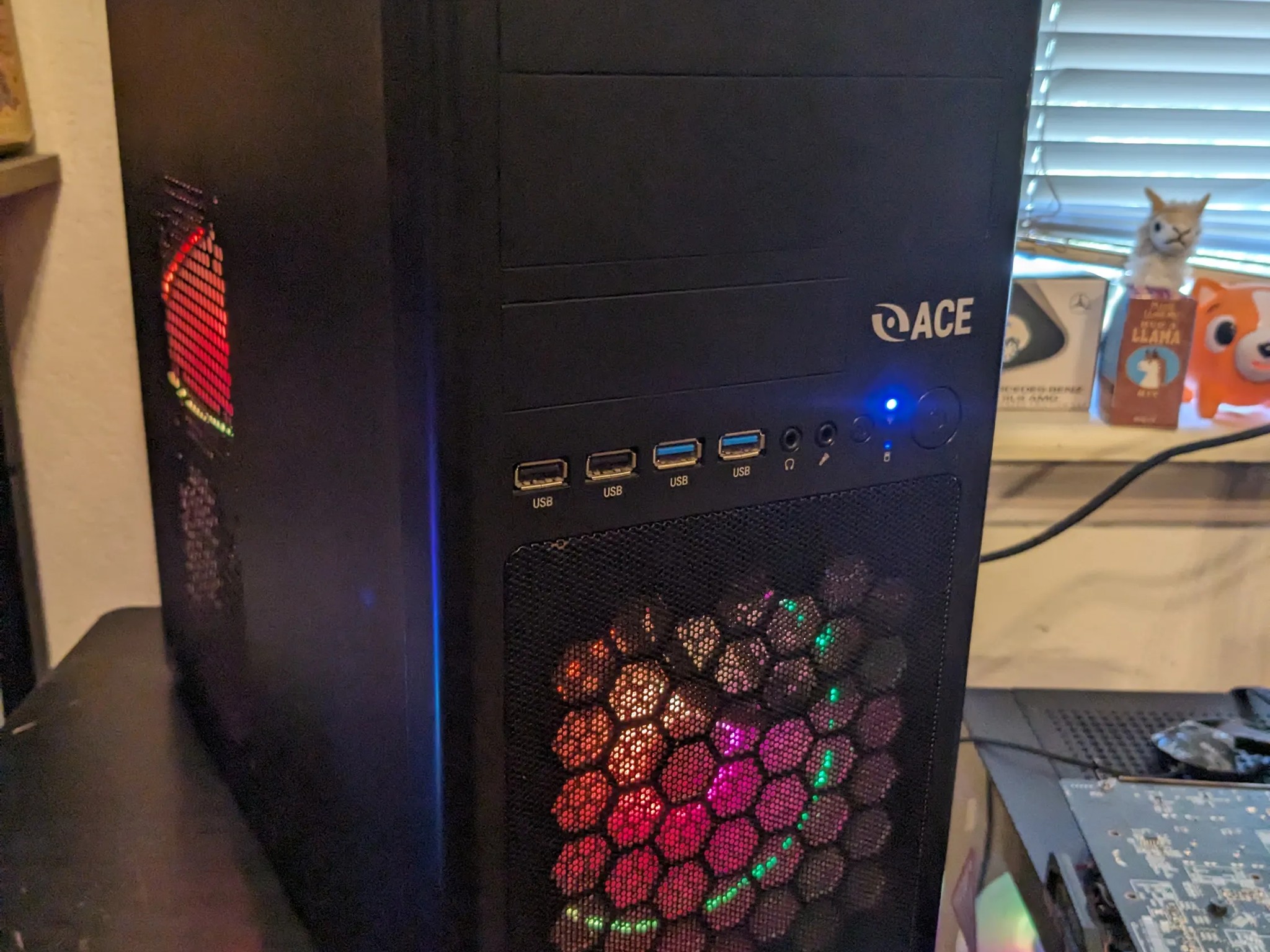 FREE SHIP|| "Collapsed Sun"|| Xeon 1220v2 (same as i5-3450), 16GB RAM, HD 6970 2GB, 480GB SSD, Win10