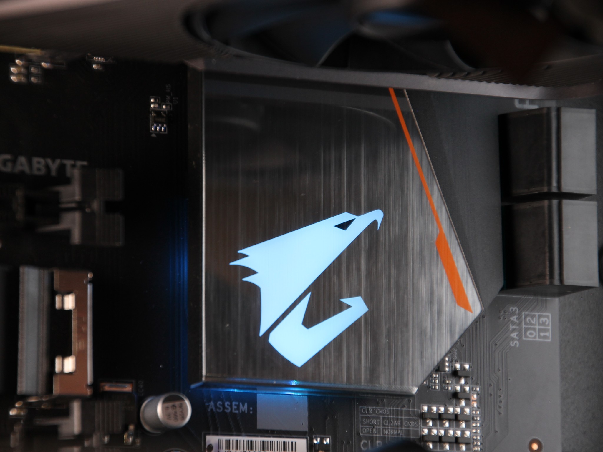 𝑨𝑿𝑰𝑶𝑴 // Ryzen 7 5700X, RTX 3070 // Mid-Range Gaming PC