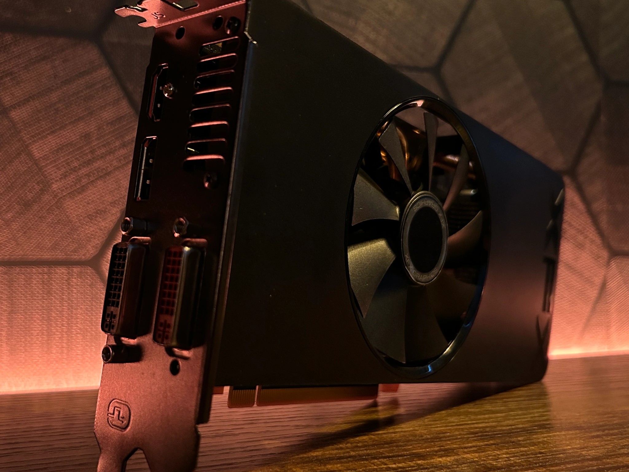 💻USED TECH DEALS💻 XFX AMD Radeon R9 270 (R9-270A-CN) 2GB / 2GB (max) GDDR5 PCI Express 3.0 x16