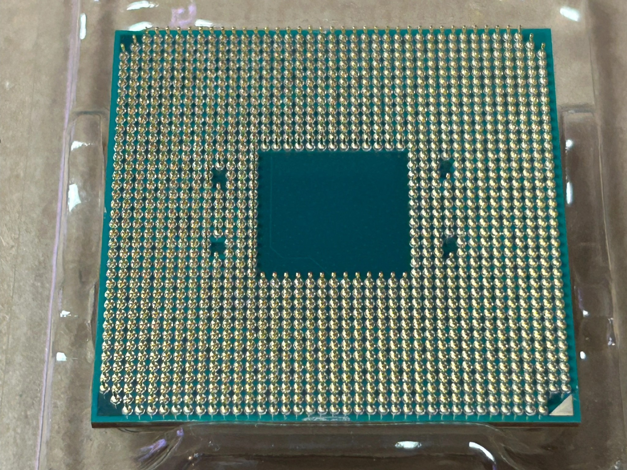 AMD Ryzen 5 2600 3.4 GHz 6-Core Processor w/ Wraith Stealth Cooler