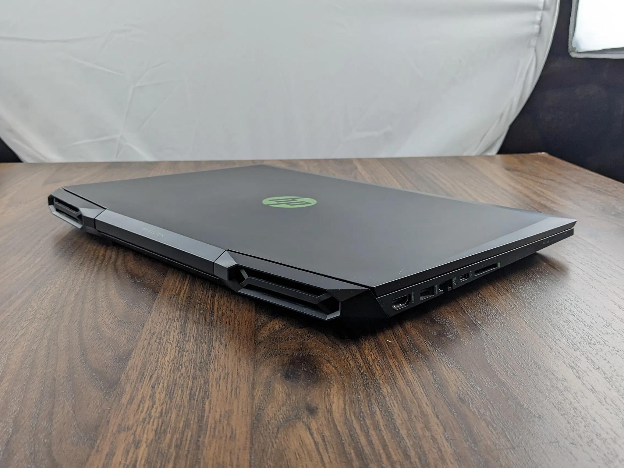 HP Pavilion Gaming GTX 1650, i5-9300H, 12GB DDR4, 256GB NVMe, 1TB HDD