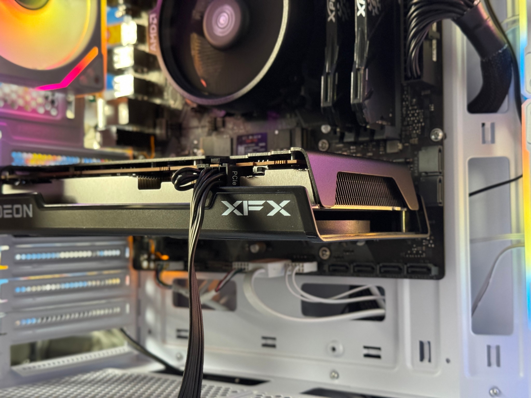 💮 PHANTOM - Gaming PC RX 6650XT Ryzen 5 💮