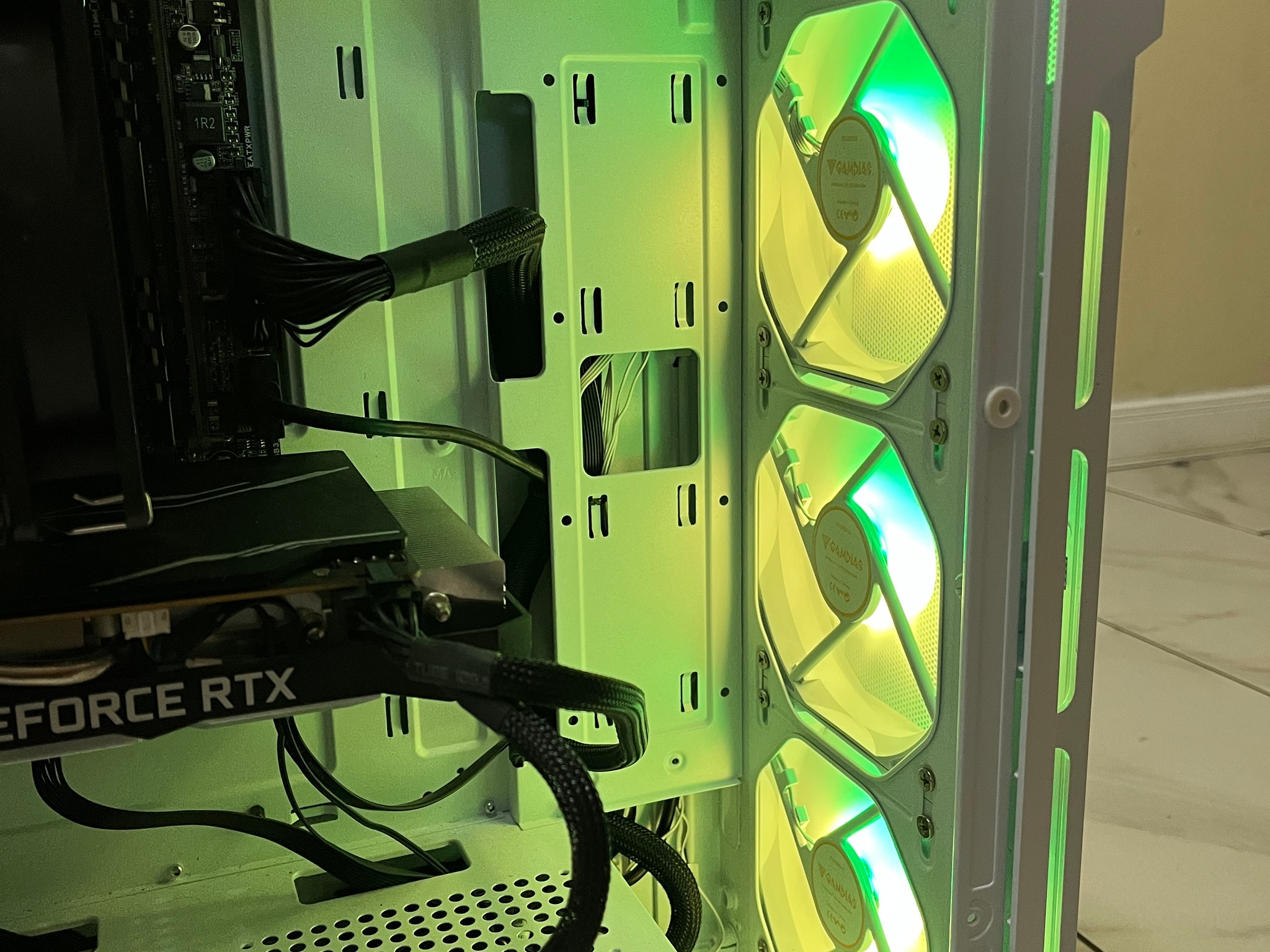🟠🔥NVIDIA RTX 2070, Intel i7-7700k, 12GB RAM, 500 GB SSD, High Performance RGB Gaming PC 🖥️🟢