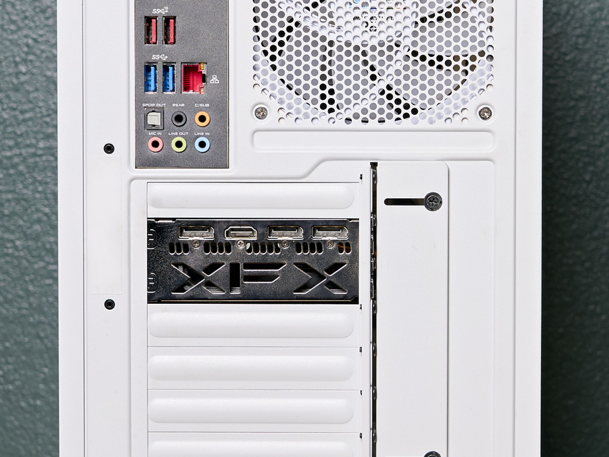 H5 Elite (White) | Ryzen 7 3700X | RX 5700XT | 16gb DDR4