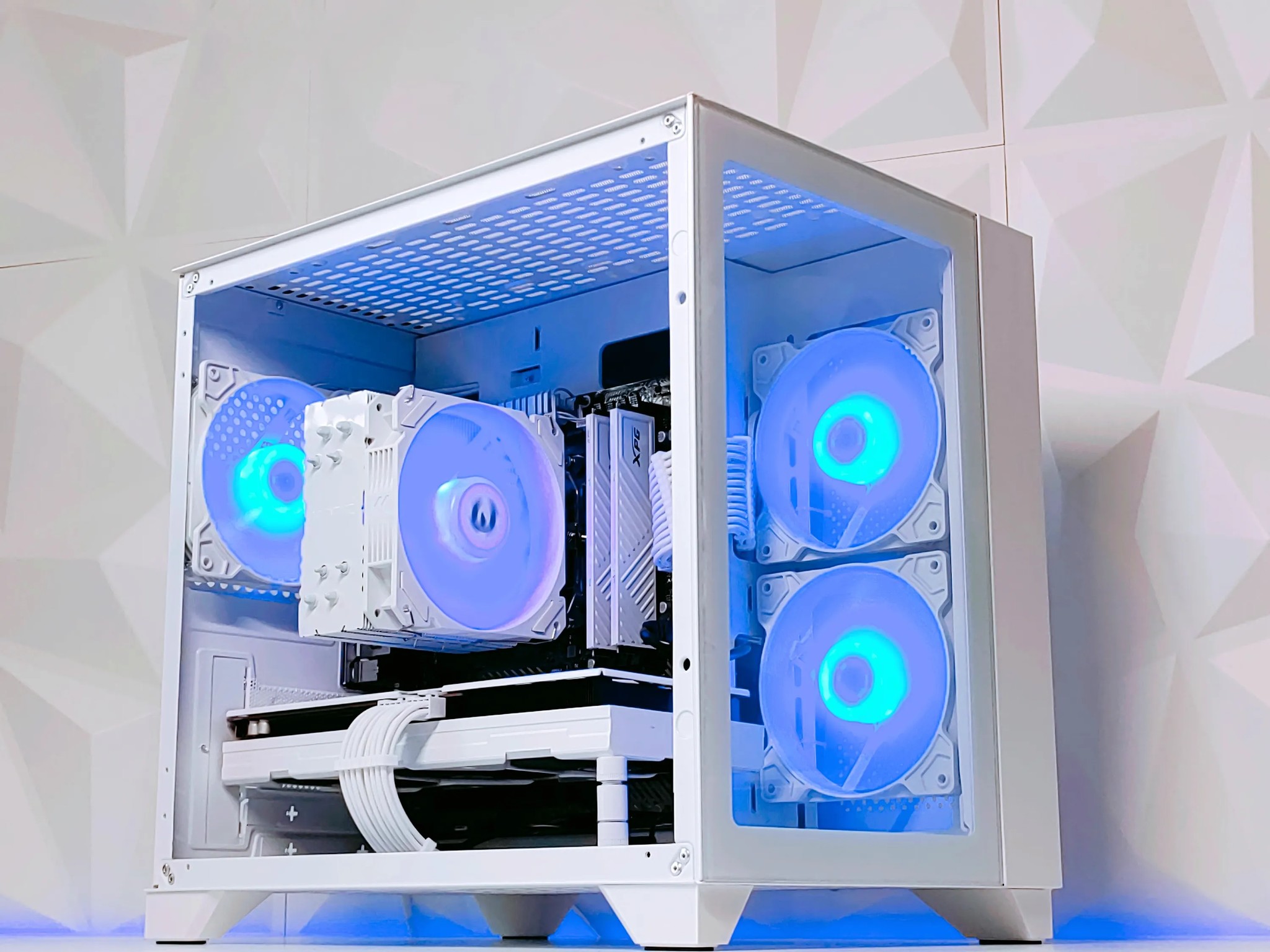 🤍🏔️Alaska🏔️❄️Gaming PC❄️AMD RX VEGA 56 8GB❄️AMD Ryzen 7 1700 8 core❄️16GB DDR4❄️500GB NVME SSD