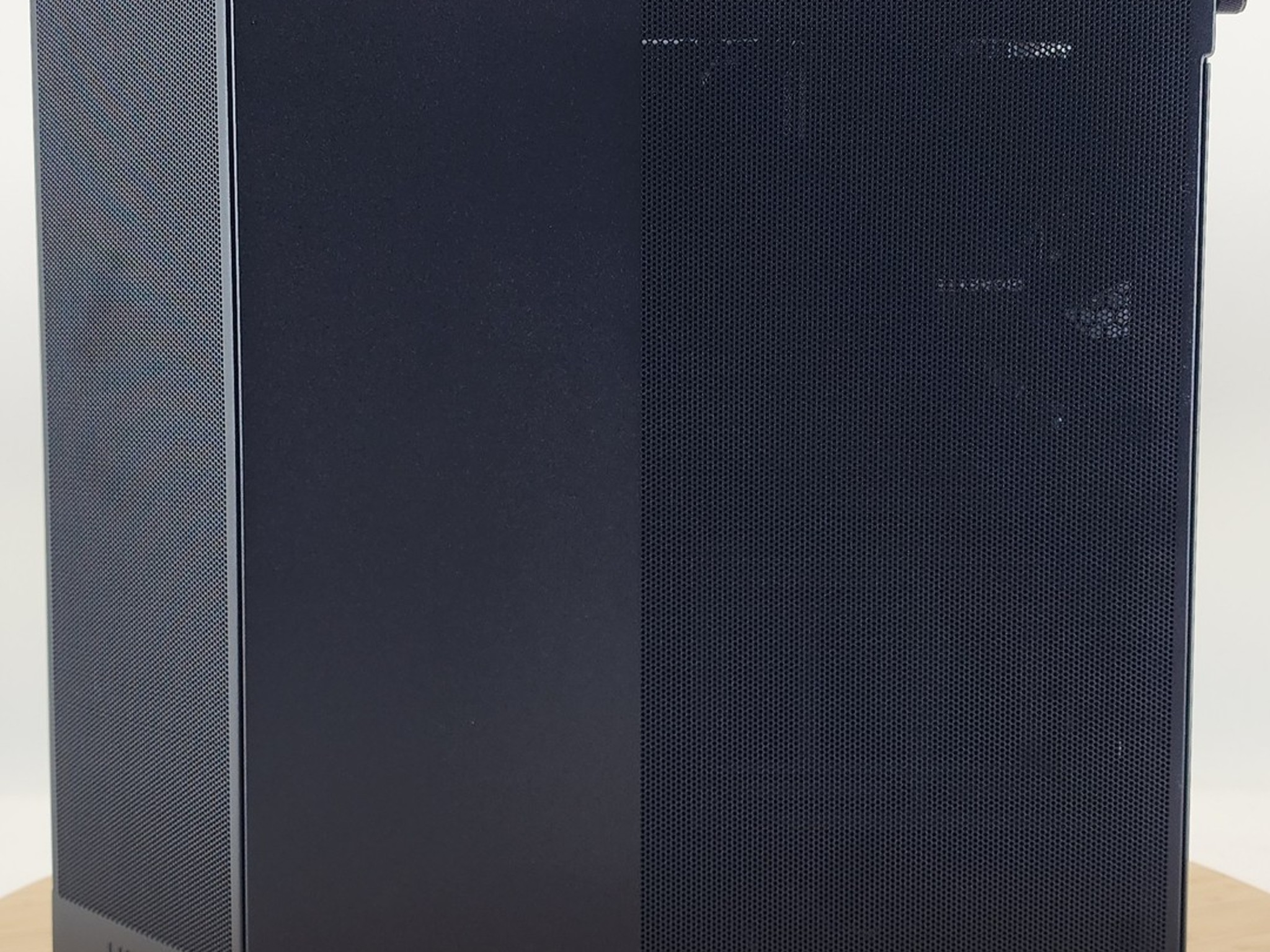 Gaming PC Ryzen 7 7700 32GB RAM 2TB SSD RX 7900 GRE 16GB Windows 11 Computer