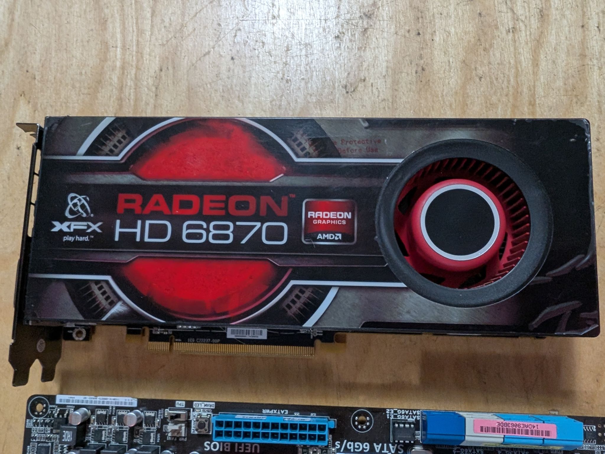 Asus P8Z68 + Core i7 2600 + 16GB DDR3 2133MTs + Radeon HD 6870 1GB