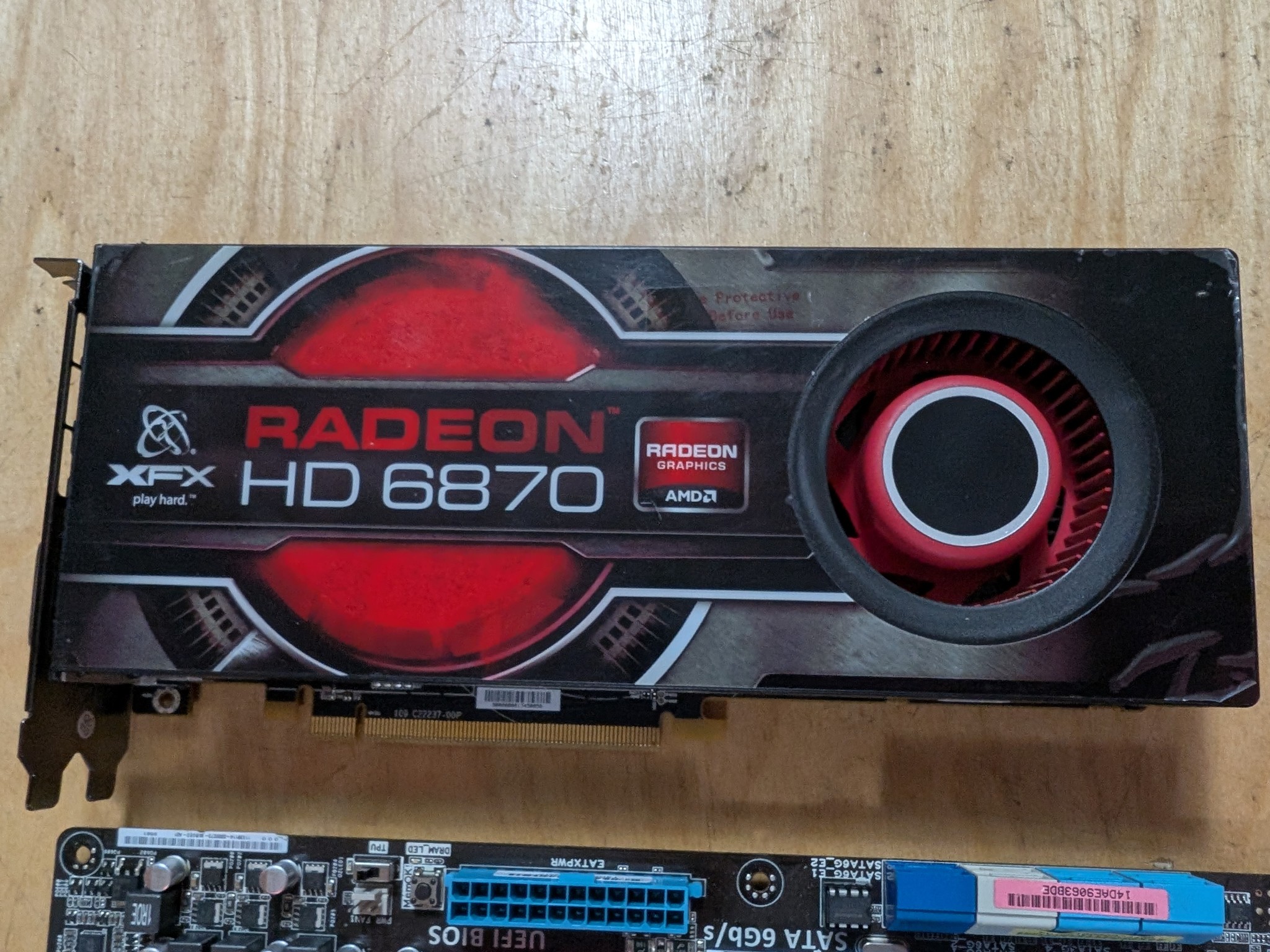 Asus P8Z68 + Core i7 2600 + 16GB DDR3 2133MTs + Radeon HD 6870 1GB