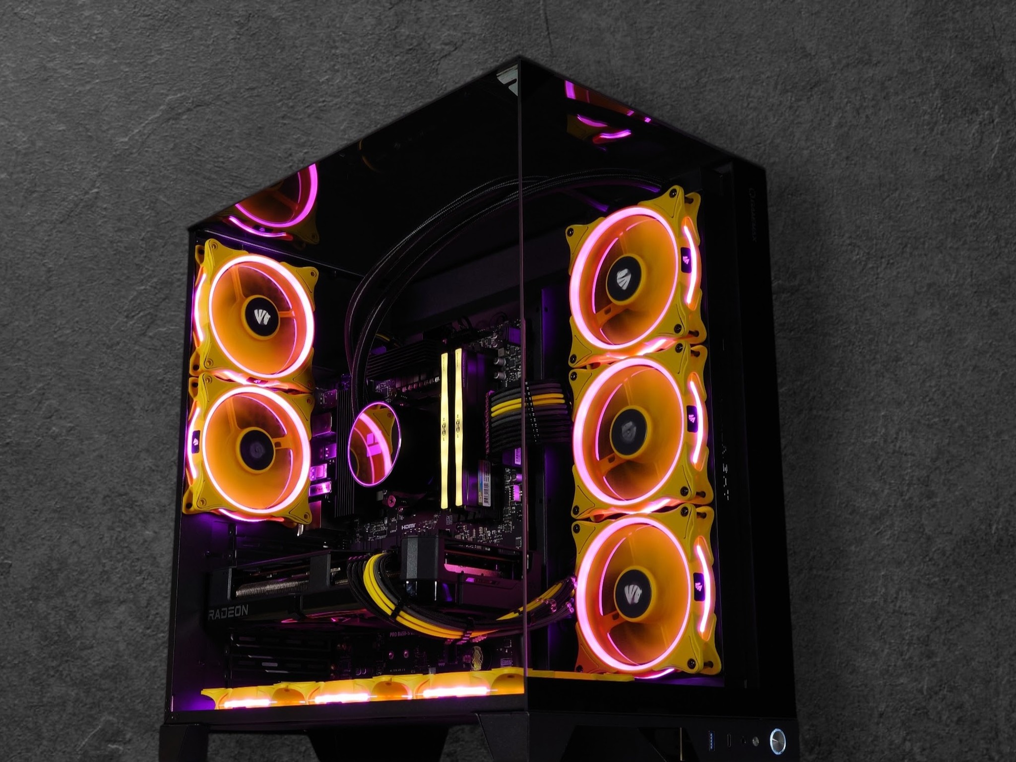 🟡🤖🤓C-3PO ⭐Gaming PC⭐AMD RX 7800 XT 16GB⭐AMD Ryzen 5 7500F 8-Core⭐32GB DDR5⭐ 1TB SSD