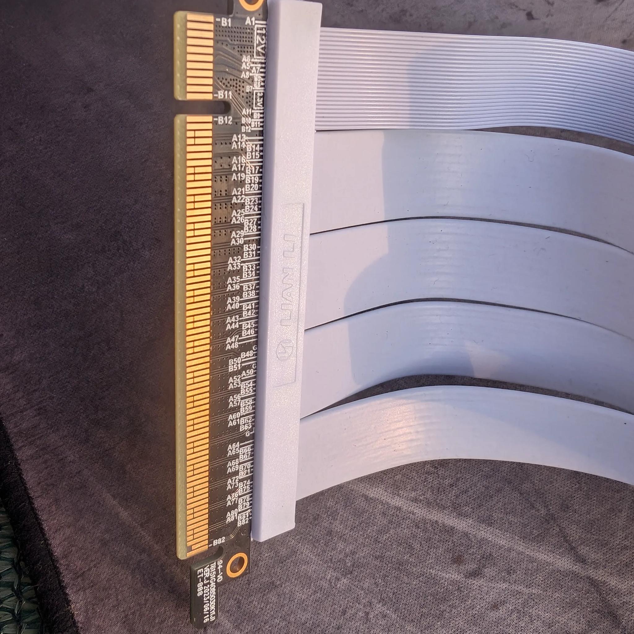 Lian-Li Vertical GPU Mount 011-Vision White