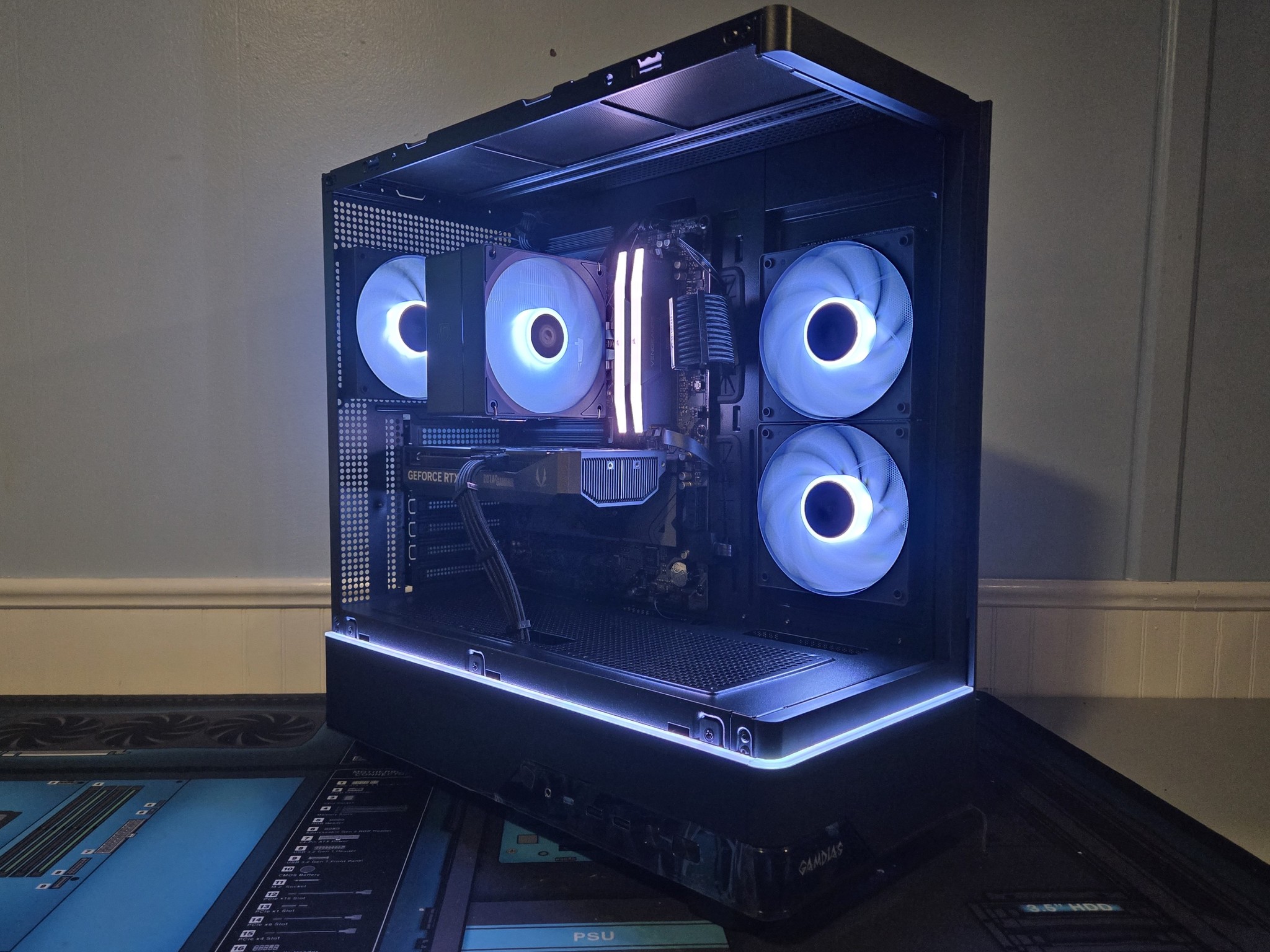 Dark Curve 1080p/1440p PC|Ryzen 5 7500F|RTX 5060TI 8GB|1TB NVME|16GB DDR5|Wifi/Bt|Win 11 Pro