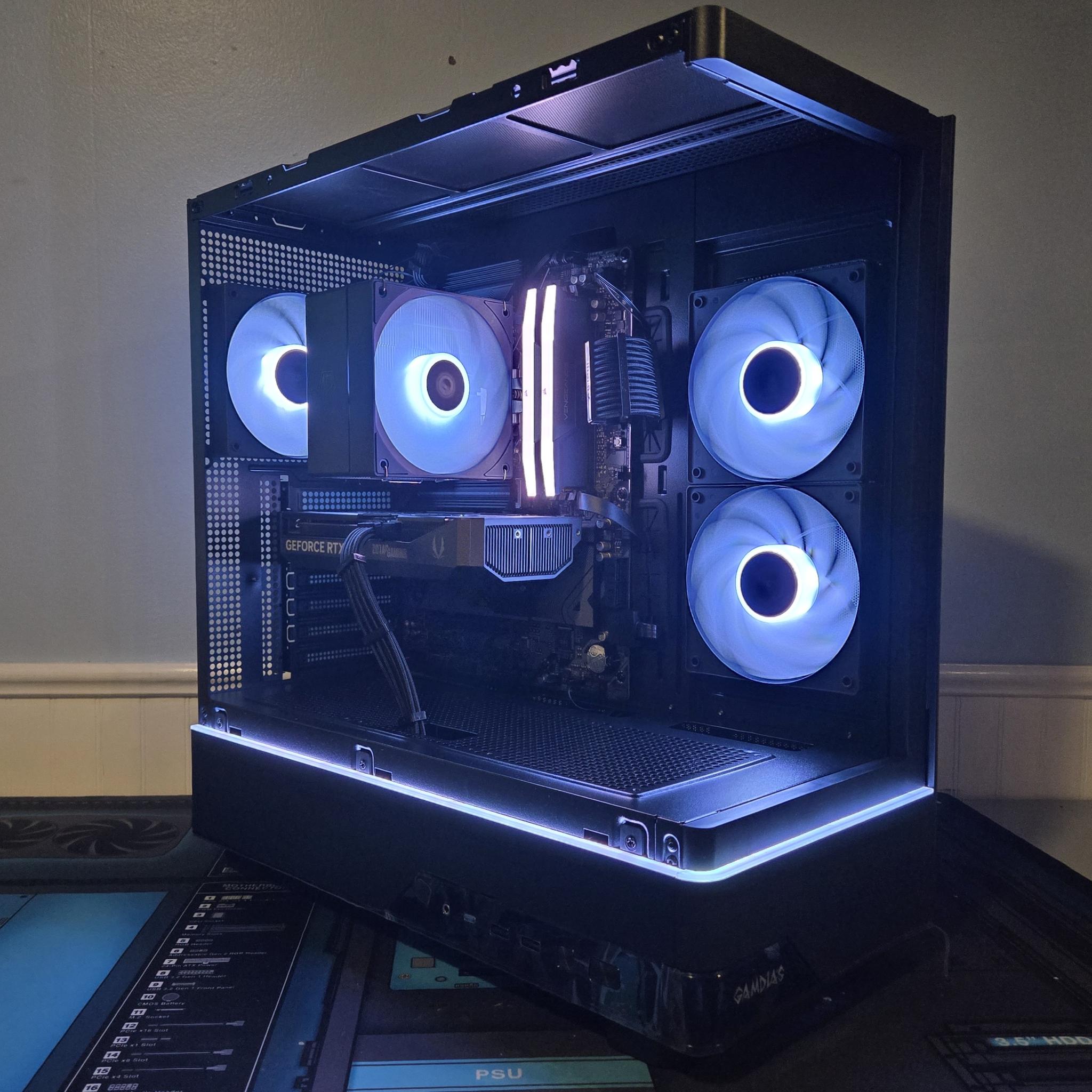 Dark Curve 1080p/1440p PC|Ryzen 5 7500F|RTX 5060TI 8GB|1TB NVME|16GB DDR5|Wifi/Bt|Win 11 Pro