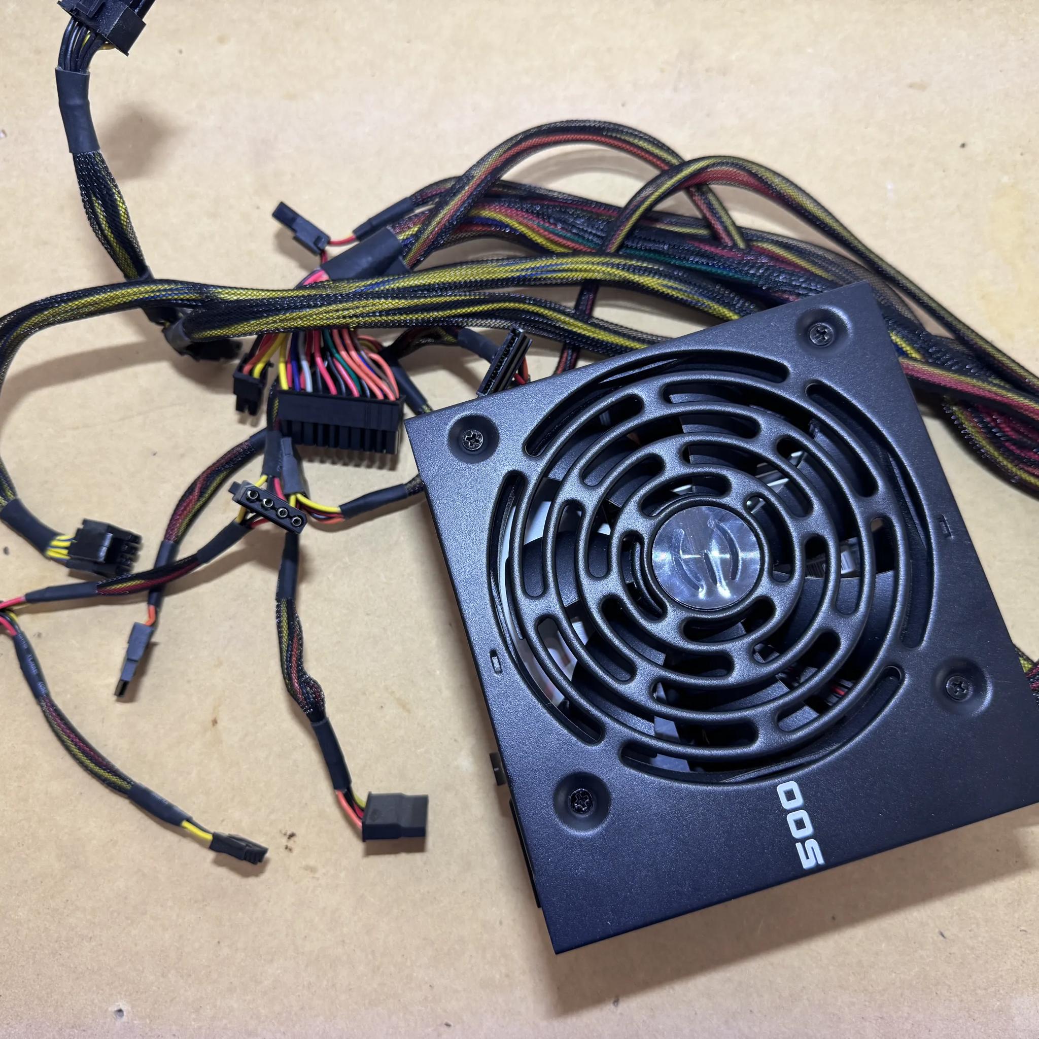 EVGA 500 W1, 80+ WHITE 500W Power Supply