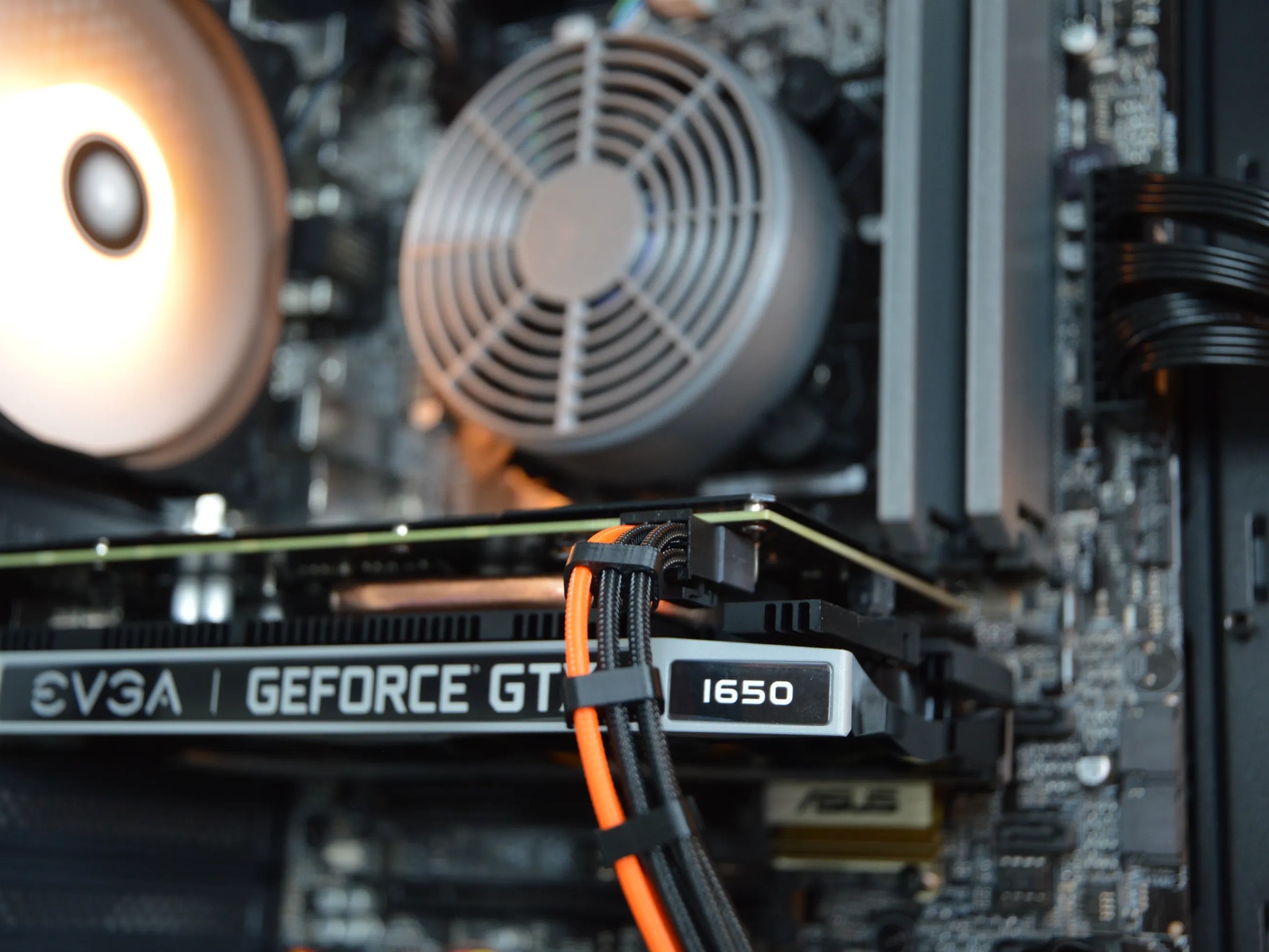 ⚫VALUE PC🟠| GTX 1650 4GB | INTEL i5 7500 | 16GB DDR4 RAM | 512GB SATA SSD | Midnight Orange |