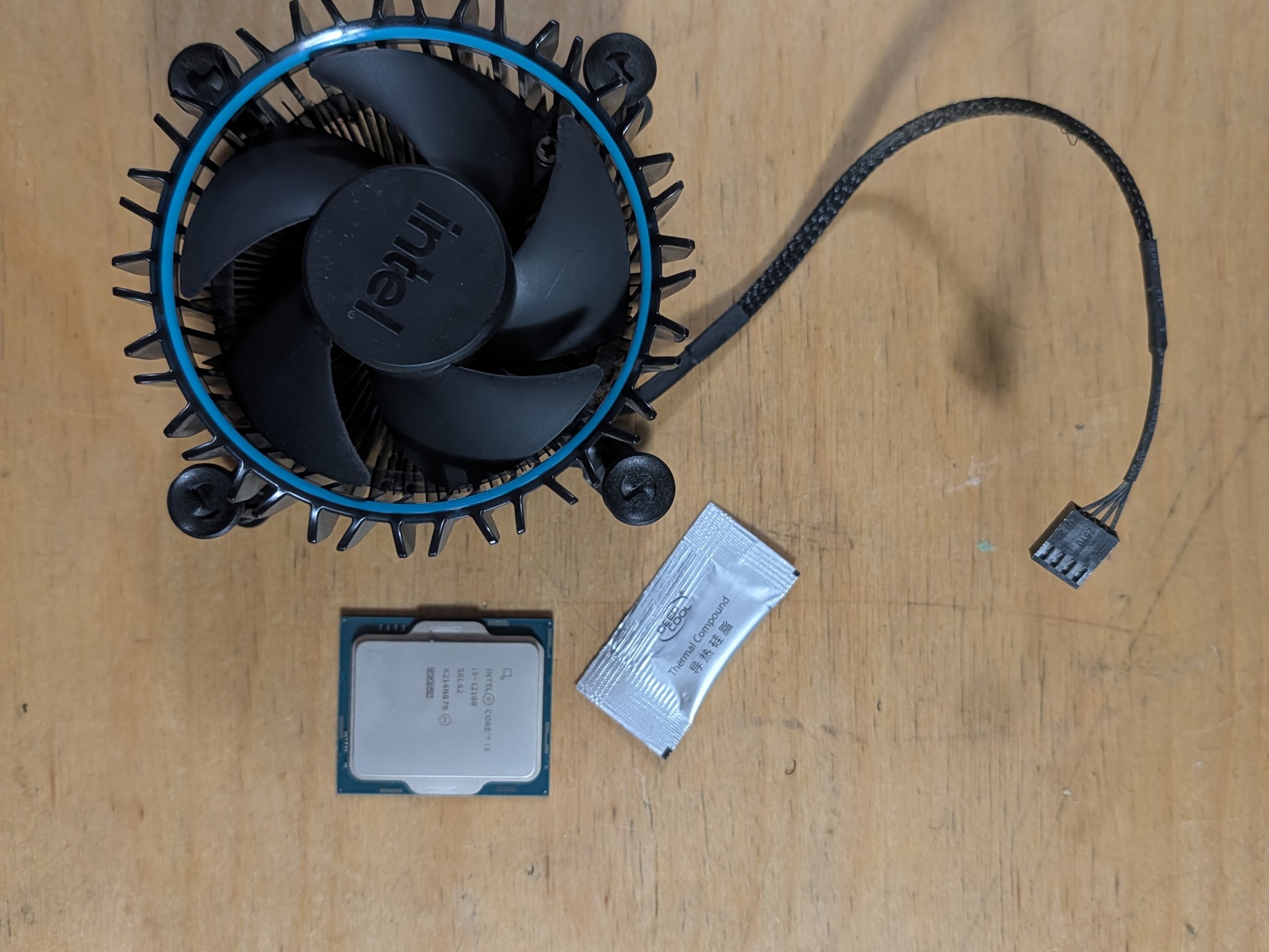 Intel Core i3-12100