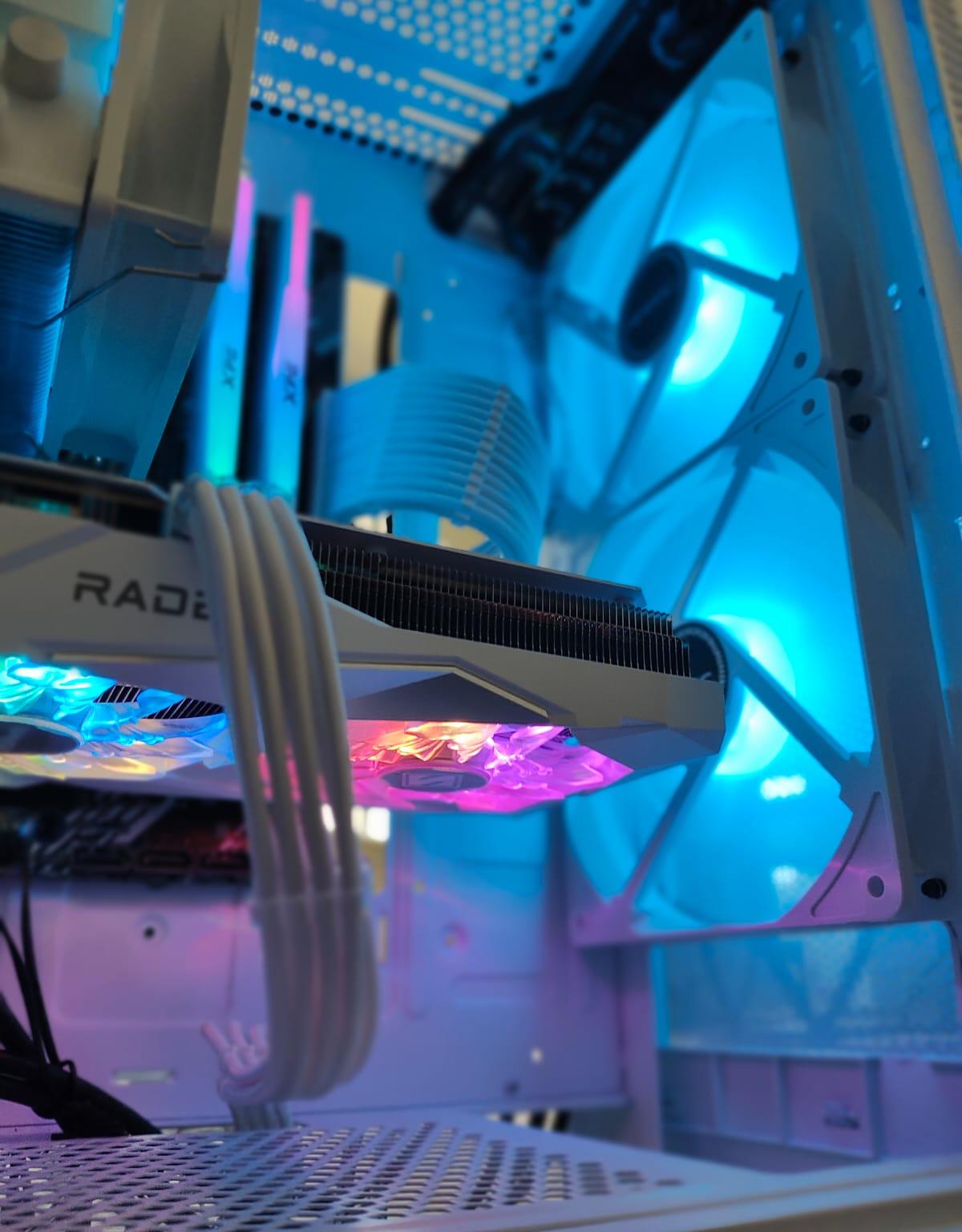 ❄️Ryzen 5 5500 ❄️RX 7600❄️16GB RAM❄️512GB SSD❄️WIFI | MID-RANGE RGB WHITE GAMING PC