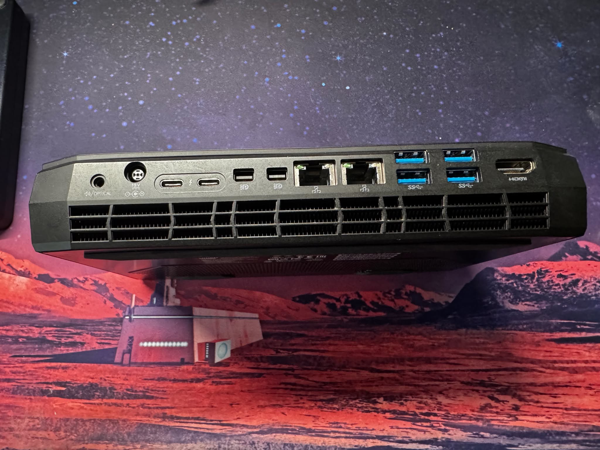Intel NUC8i7HVK Hades Canyon i7-8809G 3.1GHz, 512GB m.2 SSD, 32768MB RAM, Radeon Vega M GH Graphics