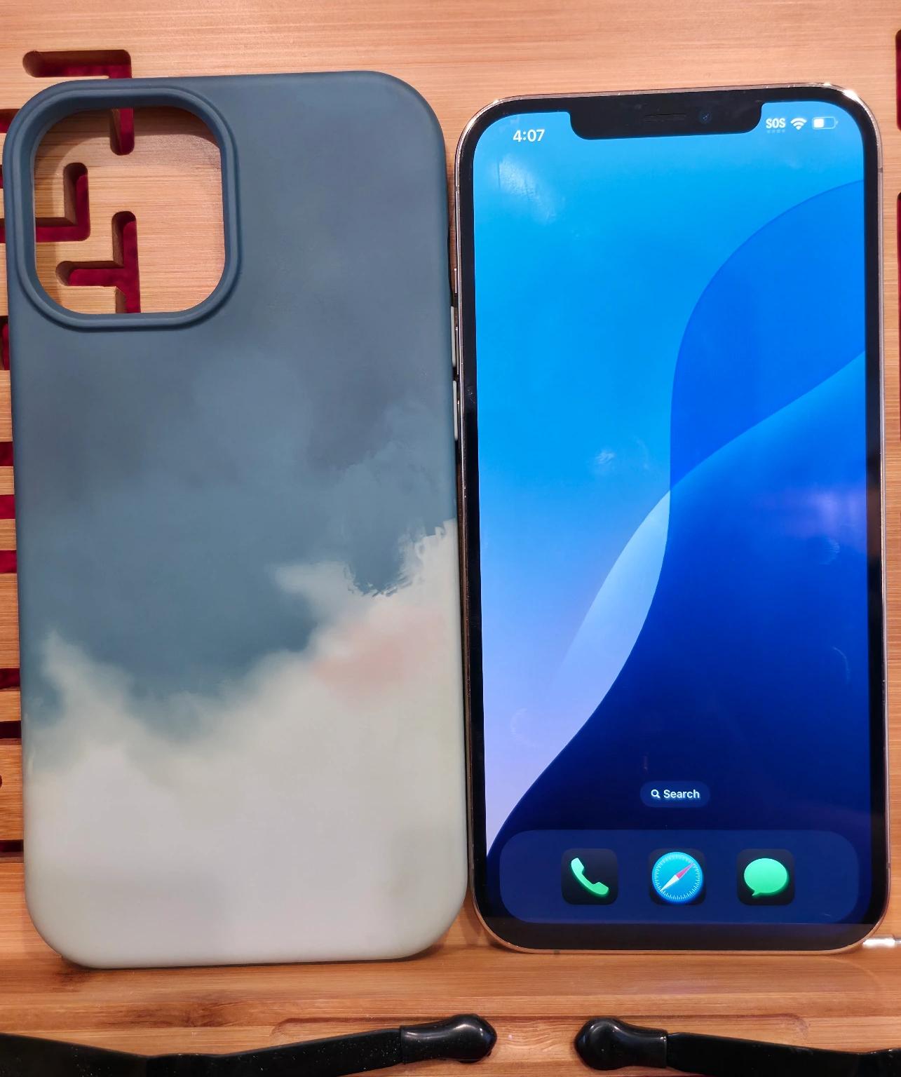 Iphone 12 Pro MAX Gold
