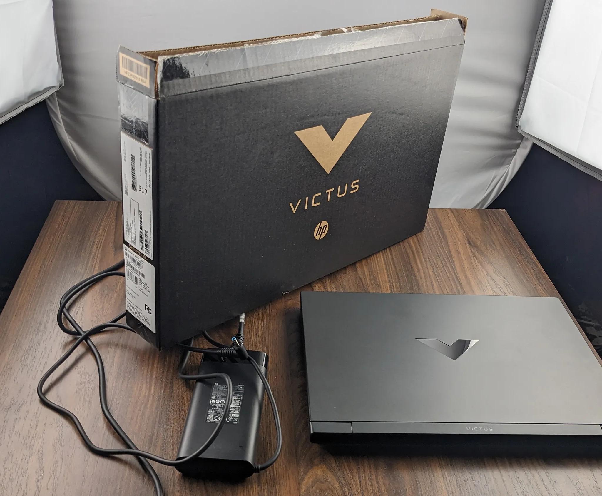 HP VICTUS 15.6" RTX 3050 i5-12450H 16GB 3200mhz 512GB NVMe 144Hz